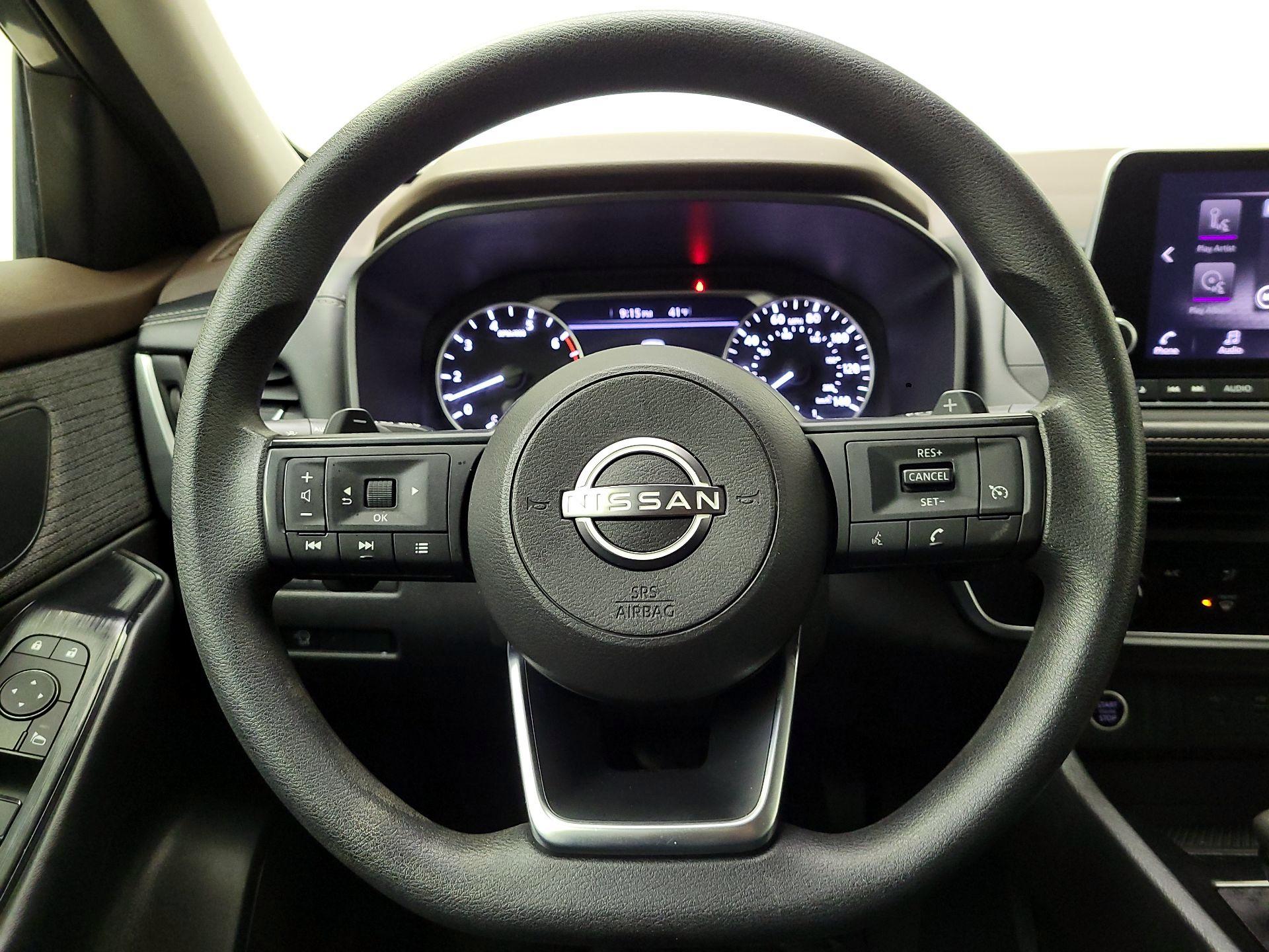 Thumbnail: 2023 Nissan Rogue - 10