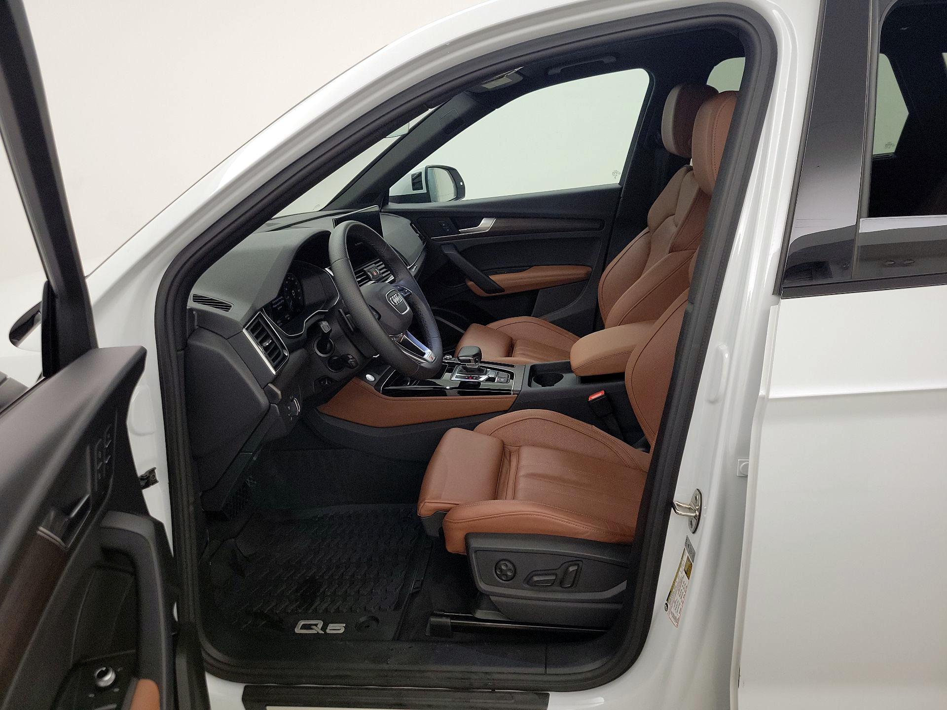 Thumbnail: 2024 Audi Q5 - 11