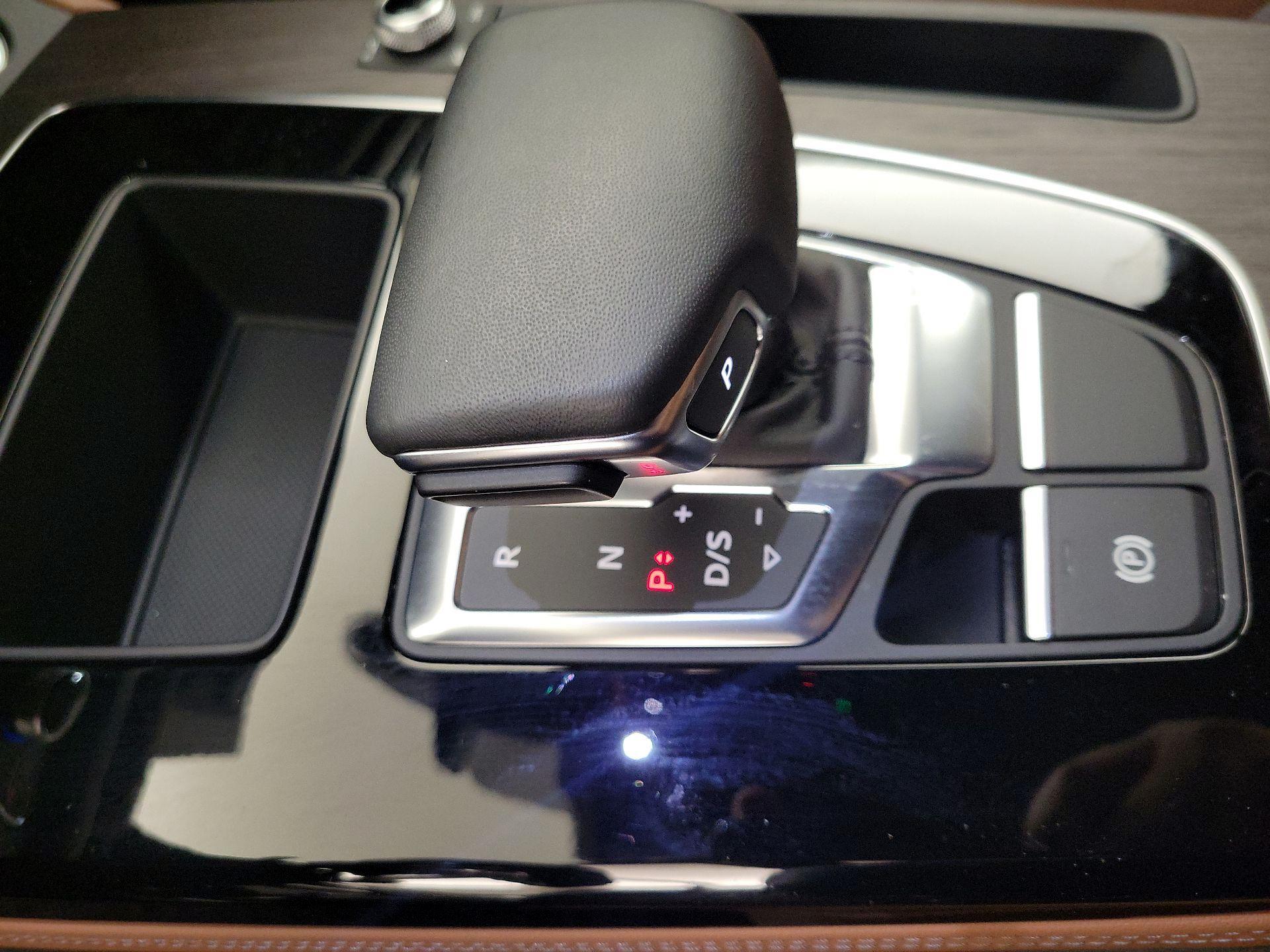 Thumbnail: 2024 Audi Q5 - 17