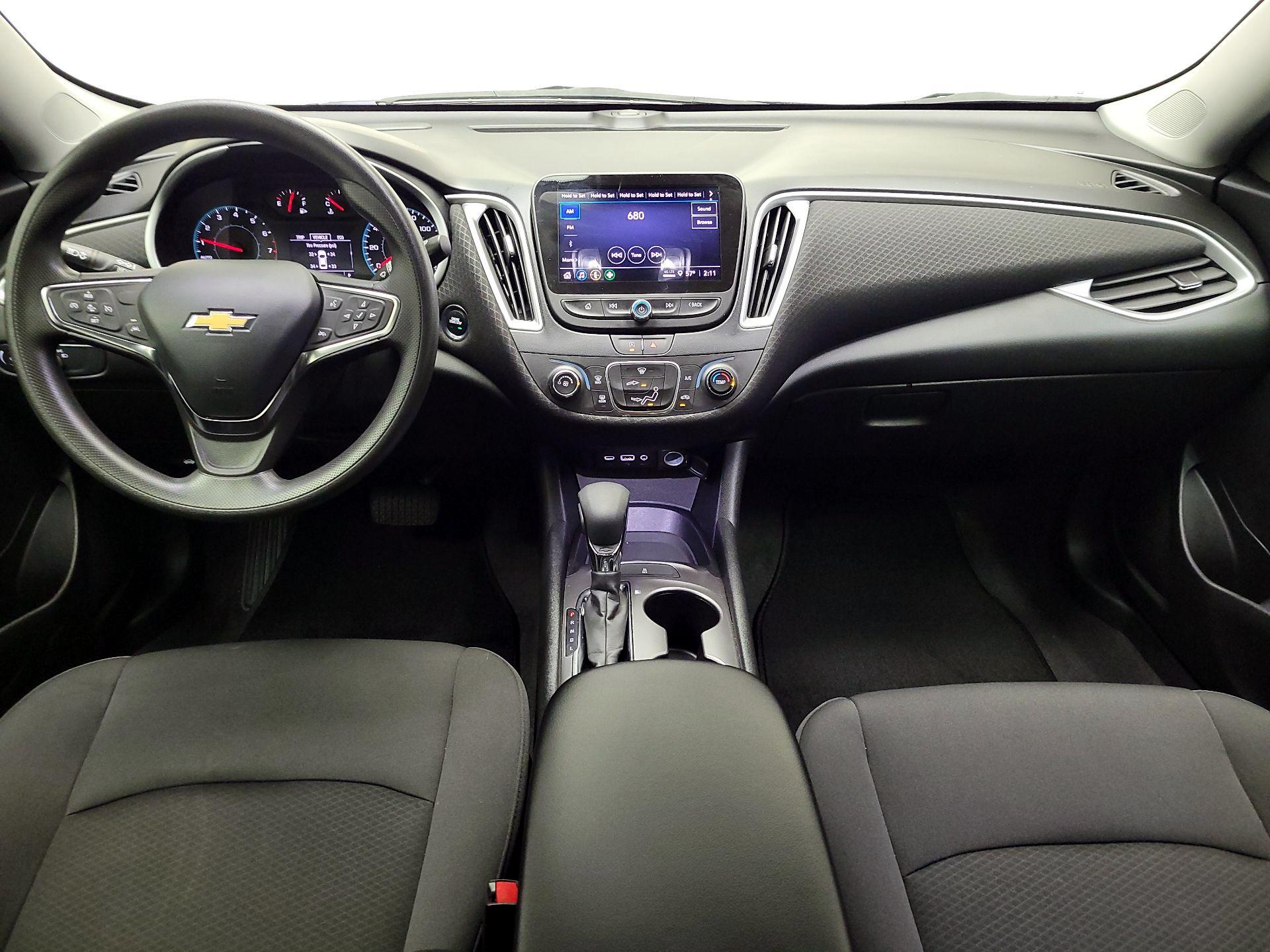 Thumbnail: 2023 Chevrolet Malibu - 9