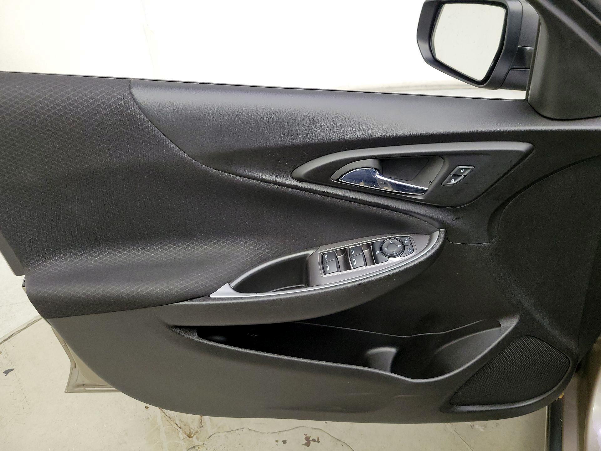 Thumbnail: 2023 Chevrolet Malibu - 12