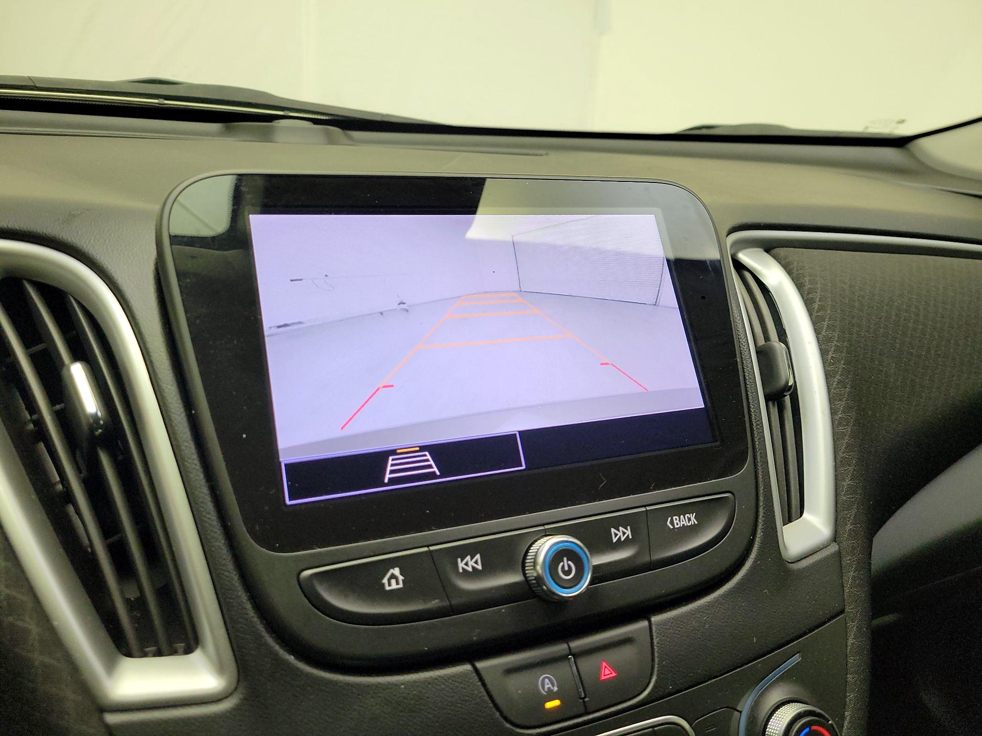 Thumbnail: 2023 Chevrolet Malibu - 14