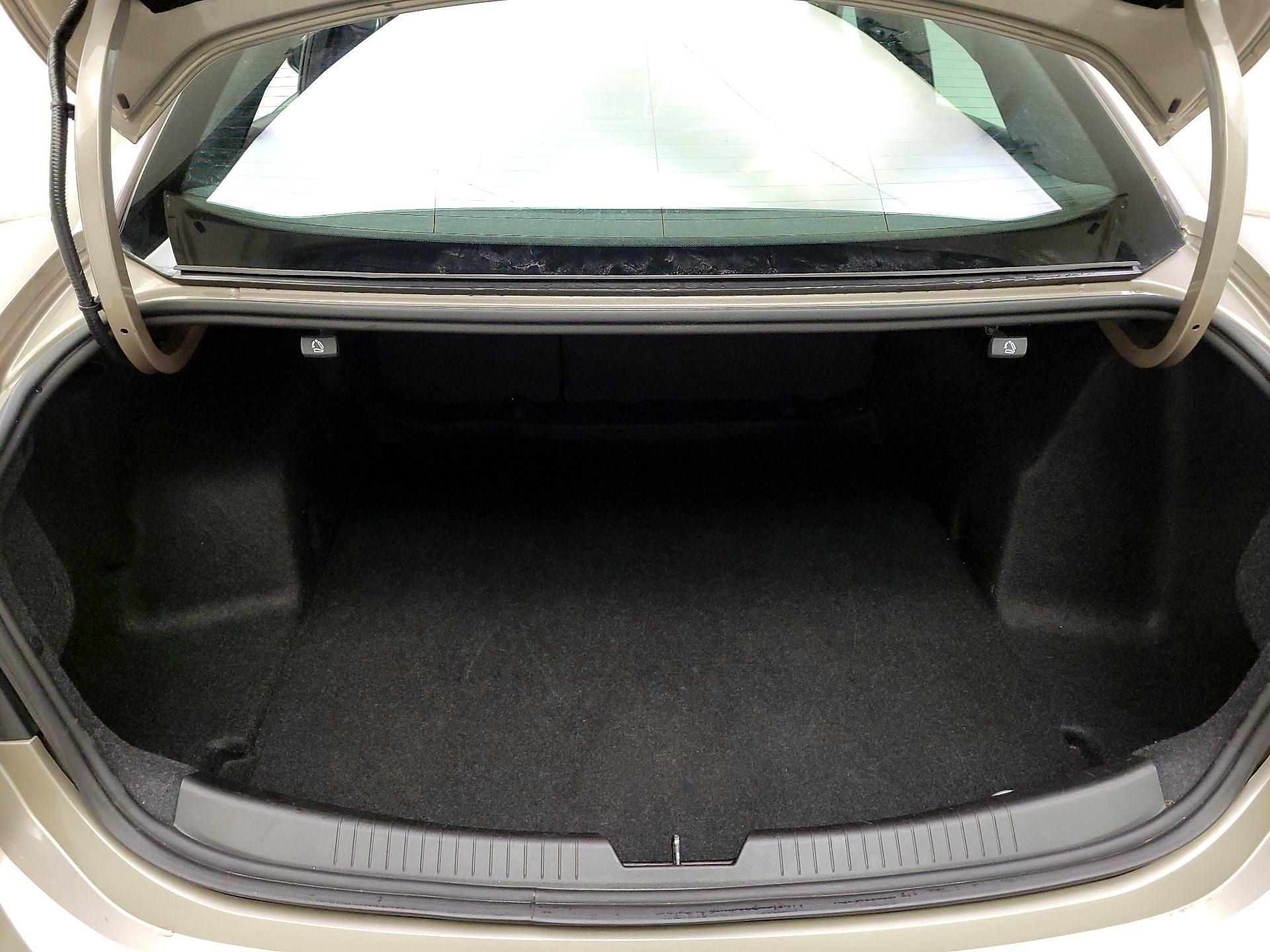 Thumbnail: 2023 Chevrolet Malibu - 20