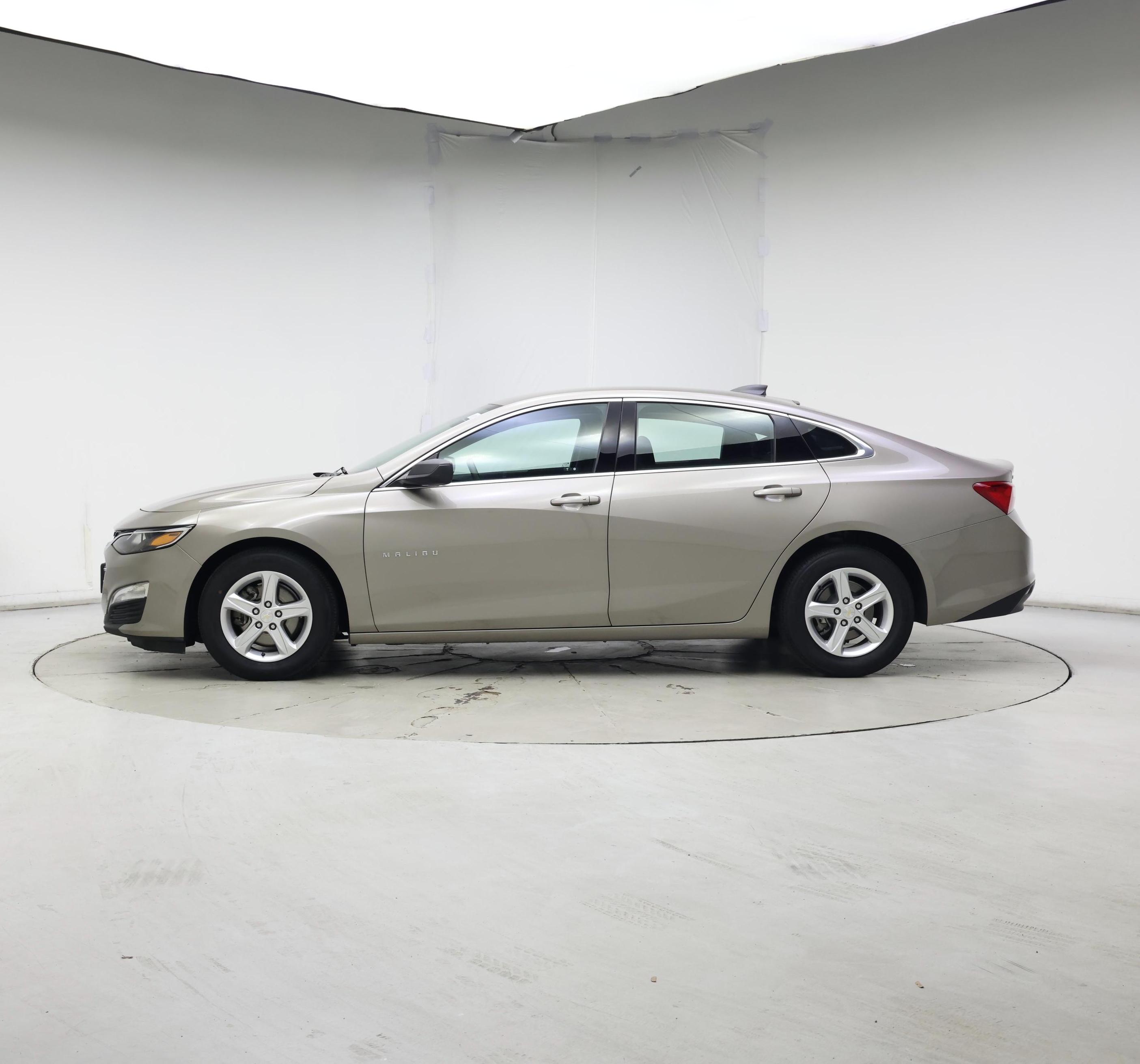 Thumbnail: 2023 Chevrolet Malibu - 3