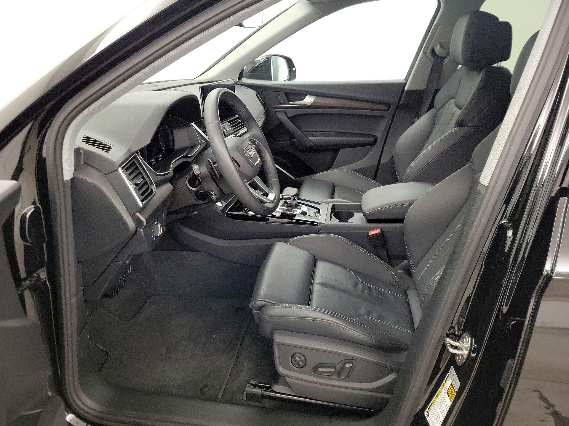 Thumbnail: 2024 Audi Q5 - 11