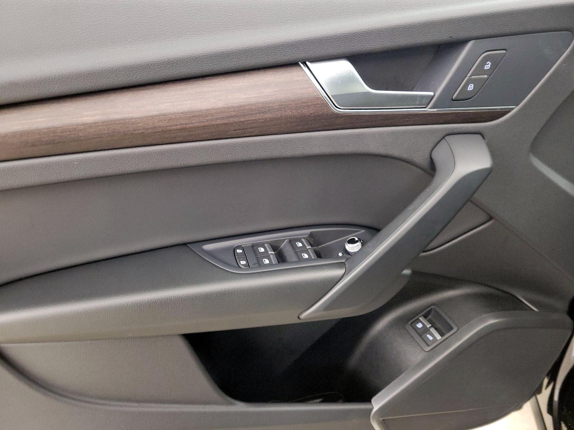 Thumbnail: 2024 Audi Q5 - 12