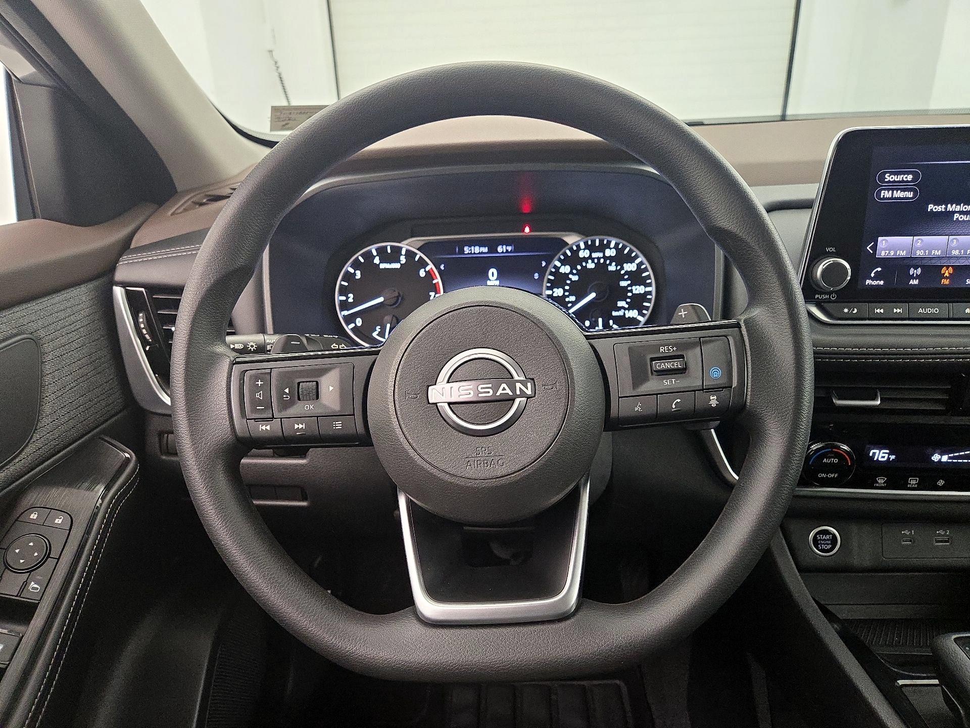 Thumbnail: 2022 Nissan Rogue - 10