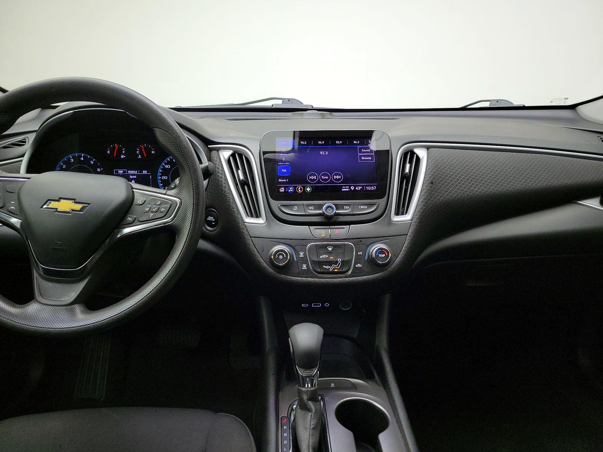 Thumbnail: 2023 Chevrolet Malibu - 9