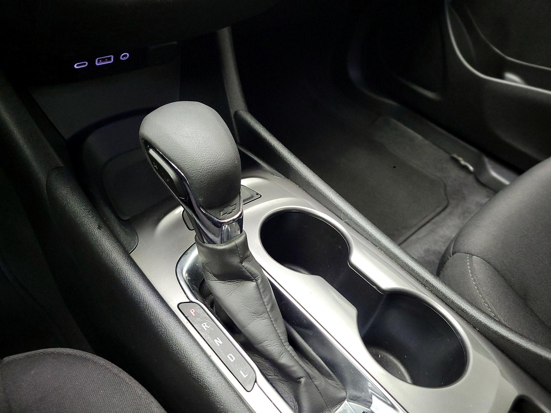 Thumbnail: 2023 Chevrolet Malibu - 18