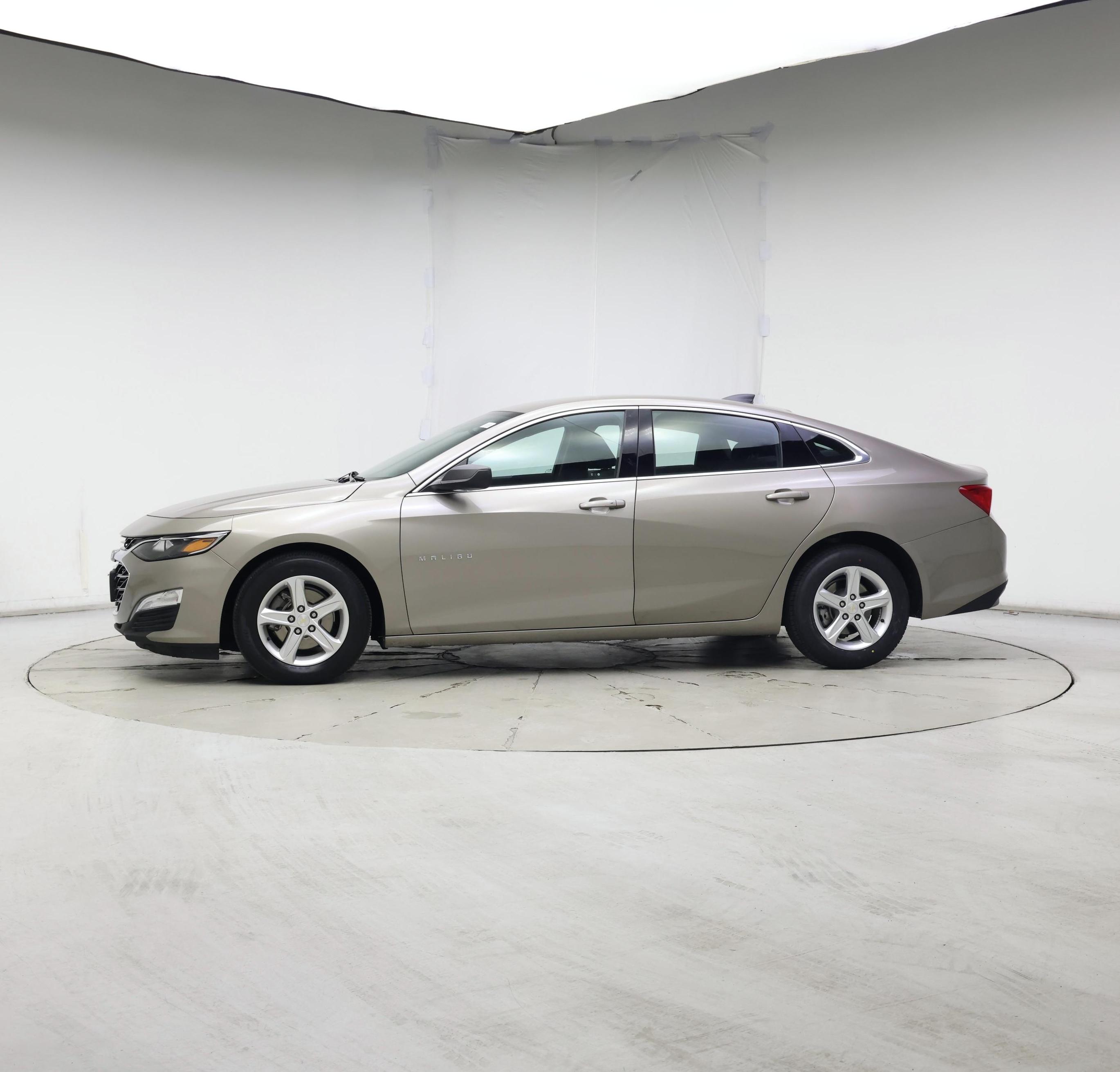 Thumbnail: 2023 Chevrolet Malibu - 3