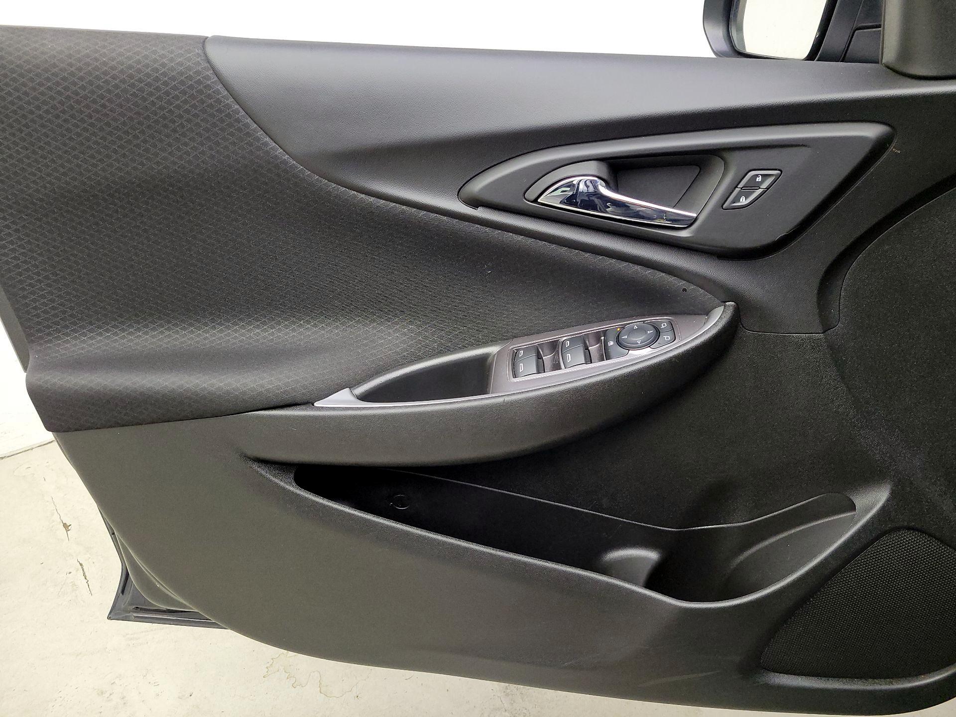 Thumbnail: 2023 Chevrolet Malibu - 12