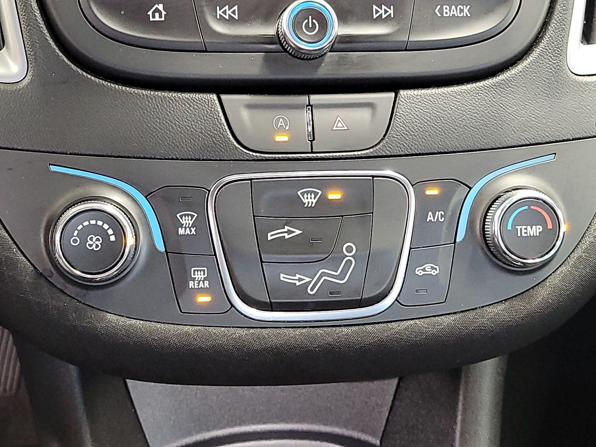 Thumbnail: 2023 Chevrolet Malibu - 16