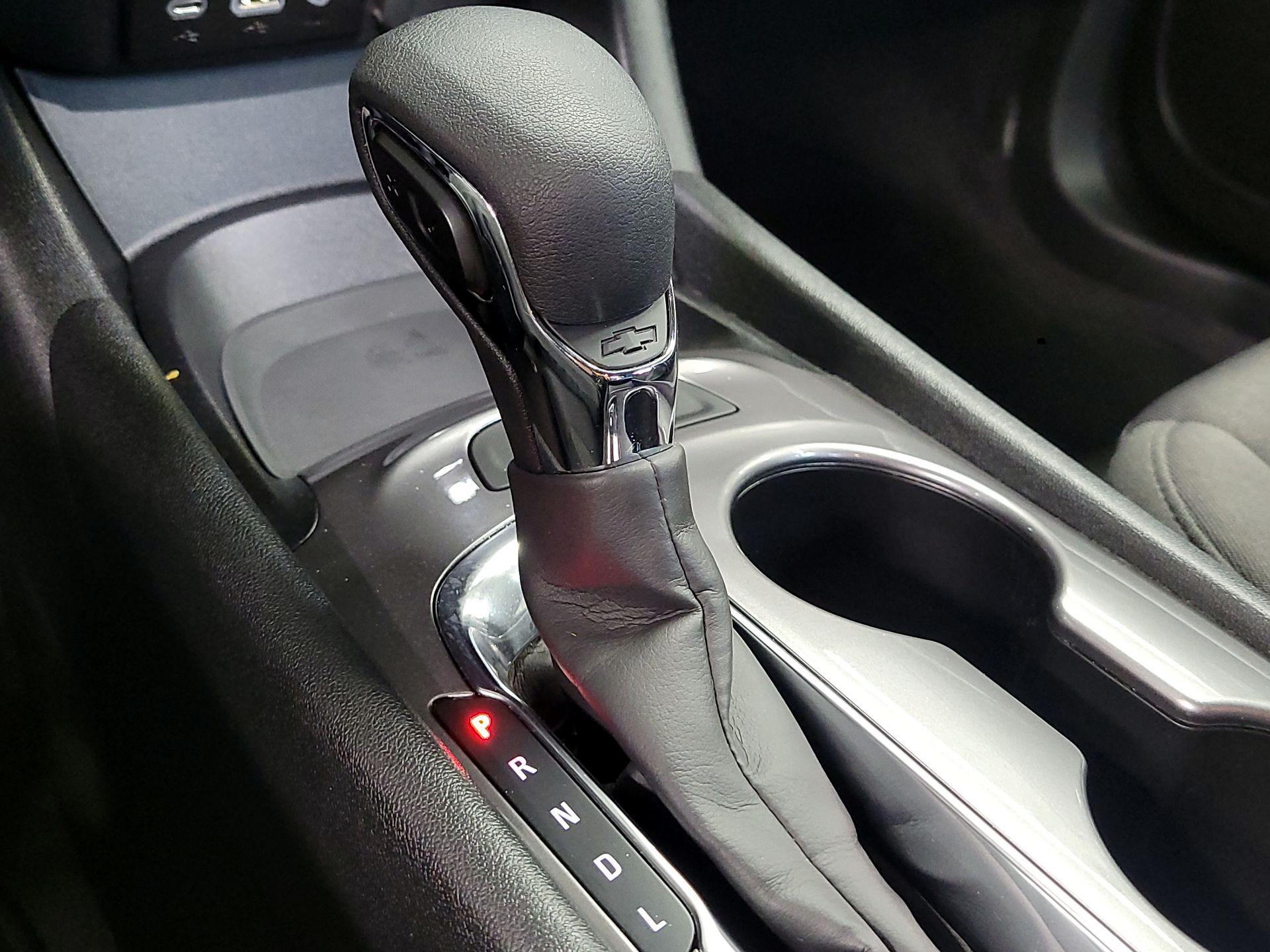 Thumbnail: 2023 Chevrolet Malibu - 17