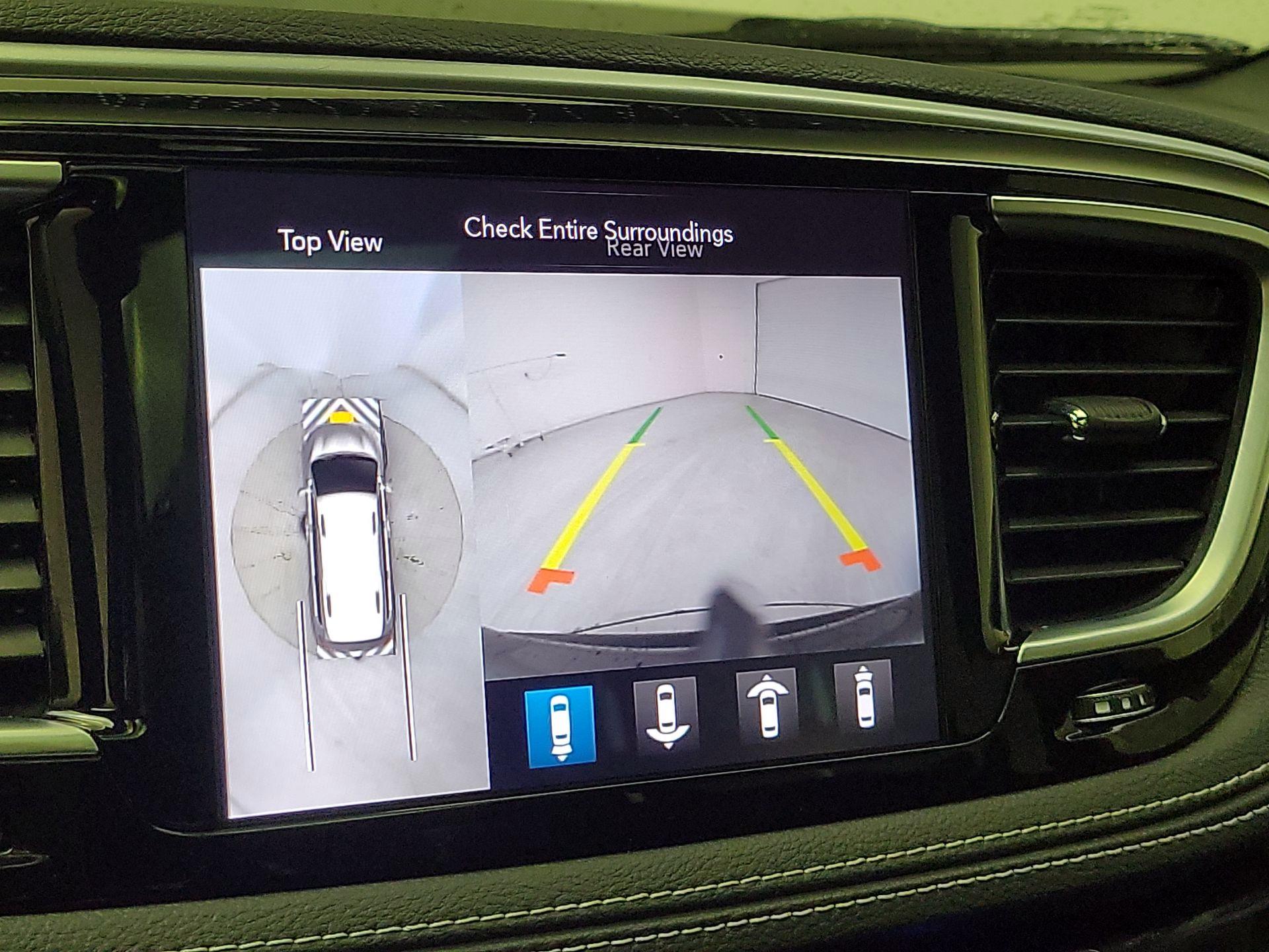 Thumbnail: 2020 Chrysler Pacifica - 14