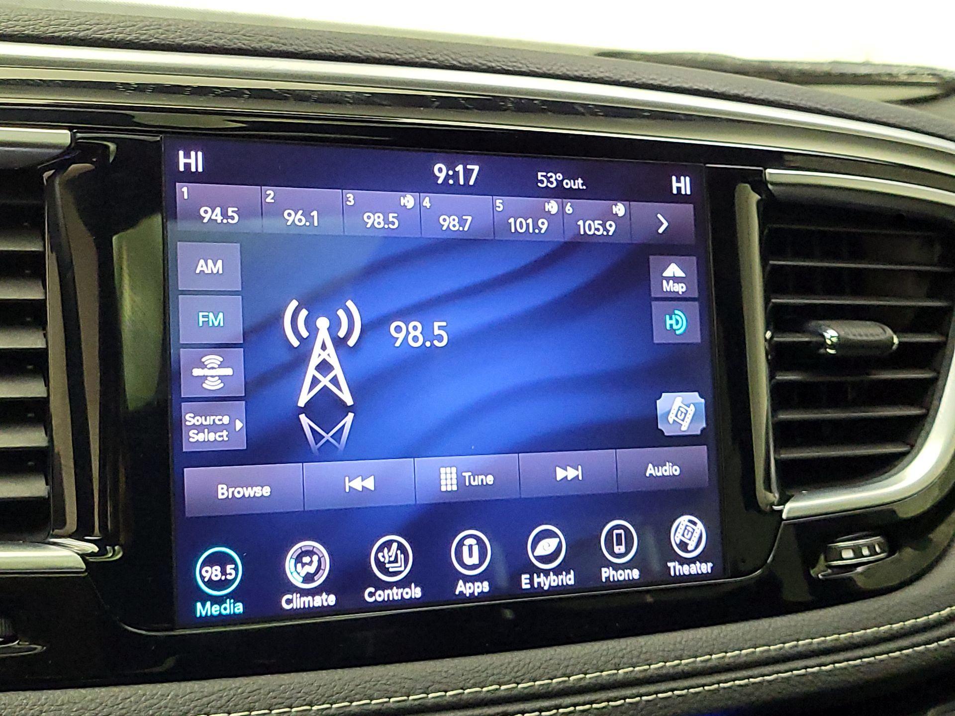 Thumbnail: 2020 Chrysler Pacifica - 15