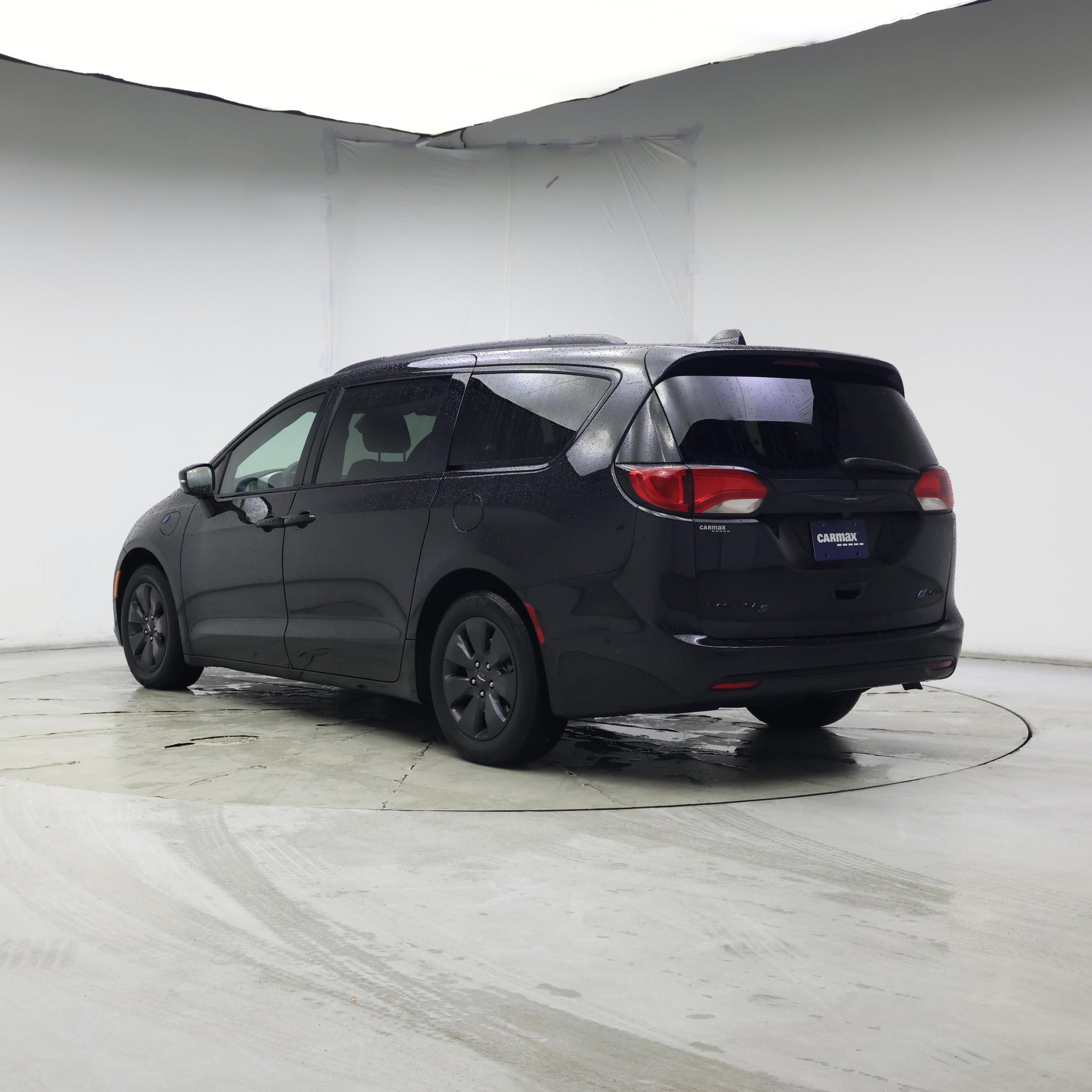 Thumbnail: 2020 Chrysler Pacifica - 2