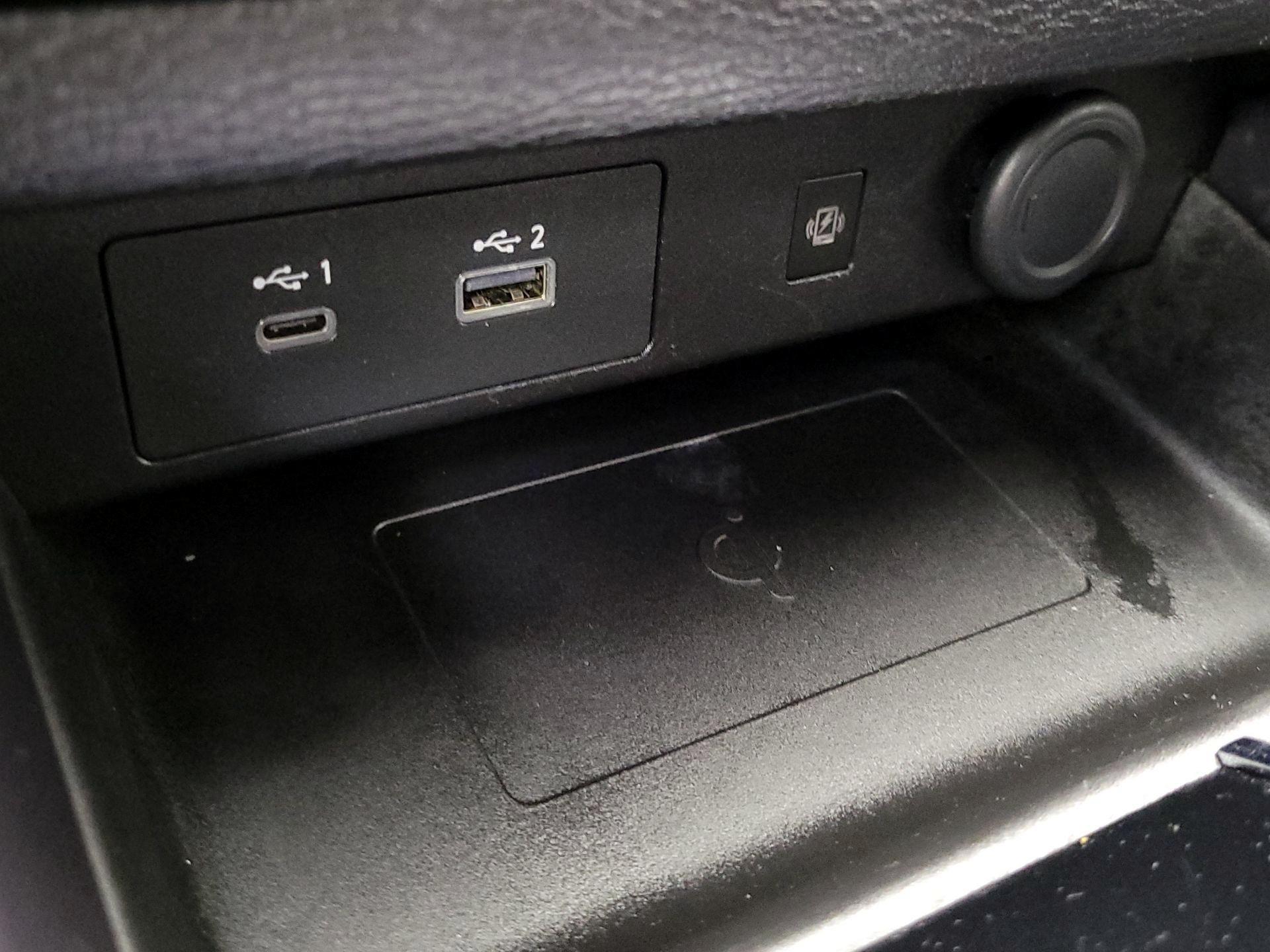 Thumbnail: 2024 Mitsubishi Outlander - 19