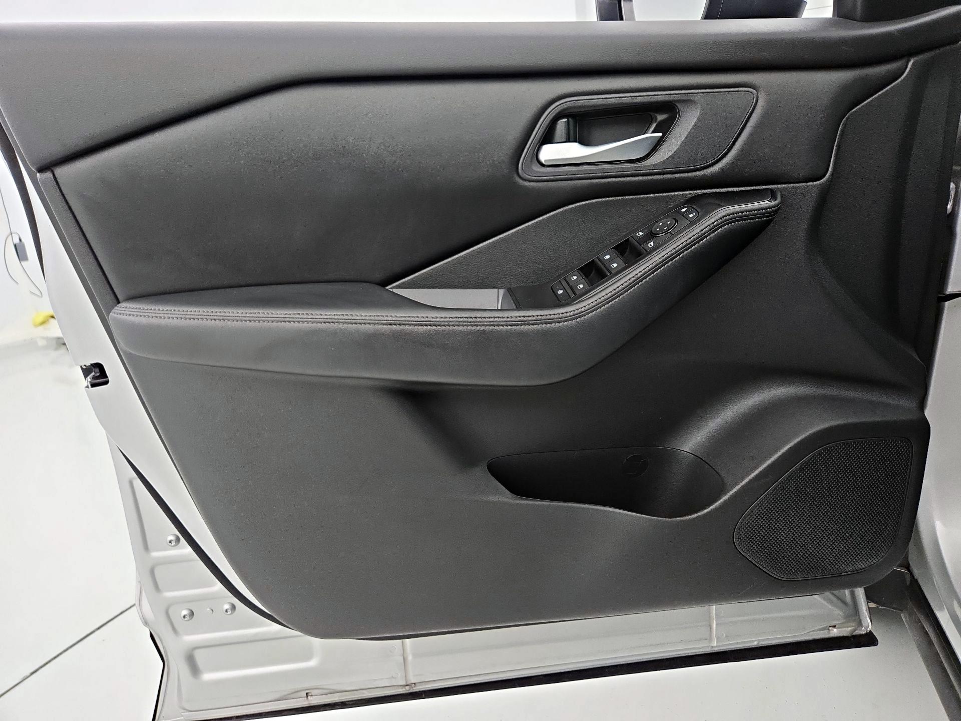 Thumbnail: 2024 Nissan Rogue - 12