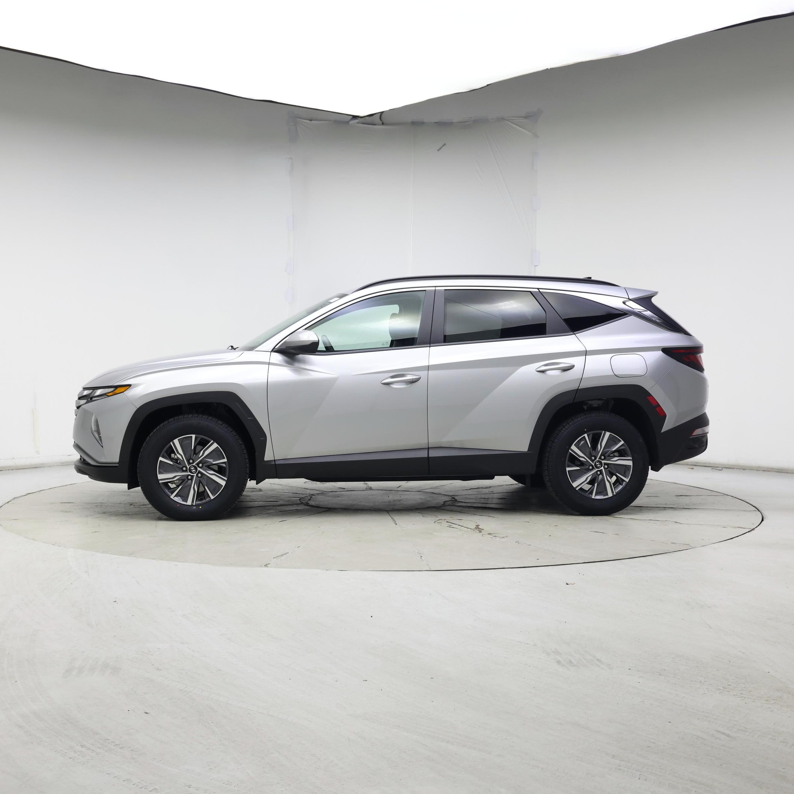 Thumbnail: 2024 Hyundai Tucson - 3