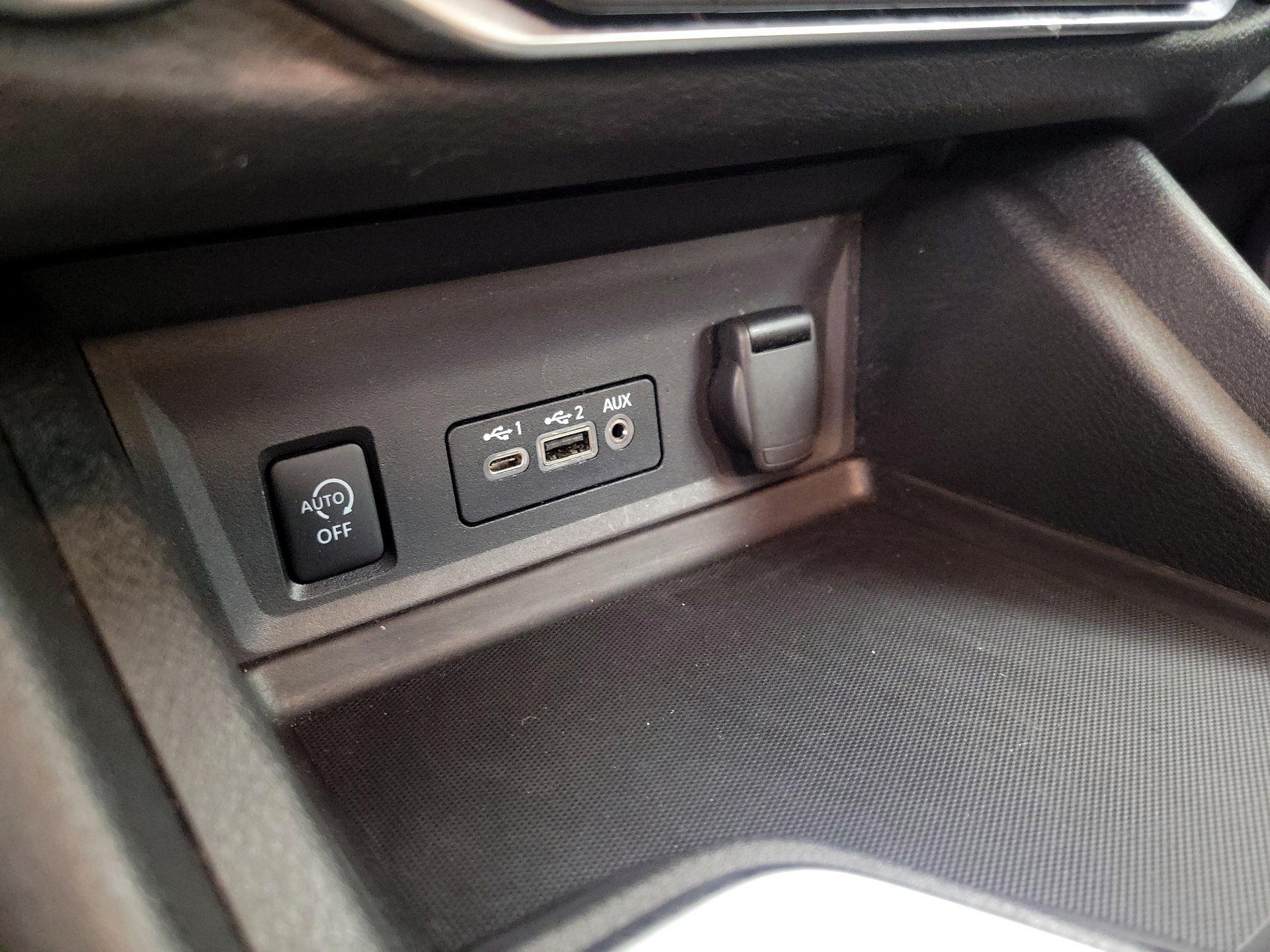 Thumbnail: 2024 Nissan Sentra - 18