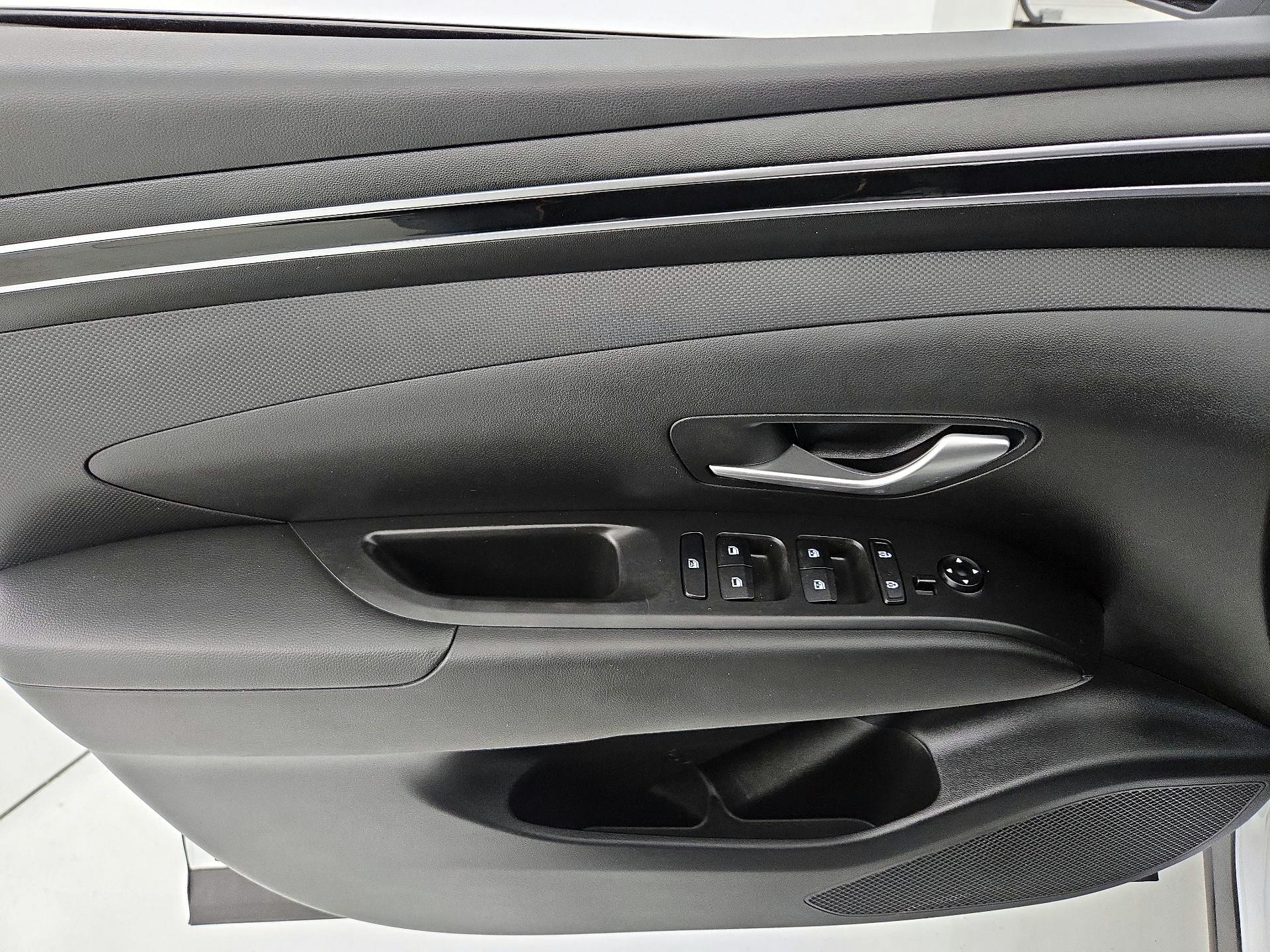 Thumbnail: 2022 Hyundai Santa Cruz - 12