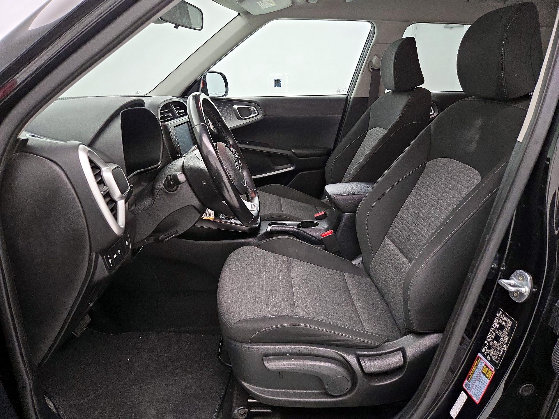 Thumbnail: 2020 Kia Soul - 11