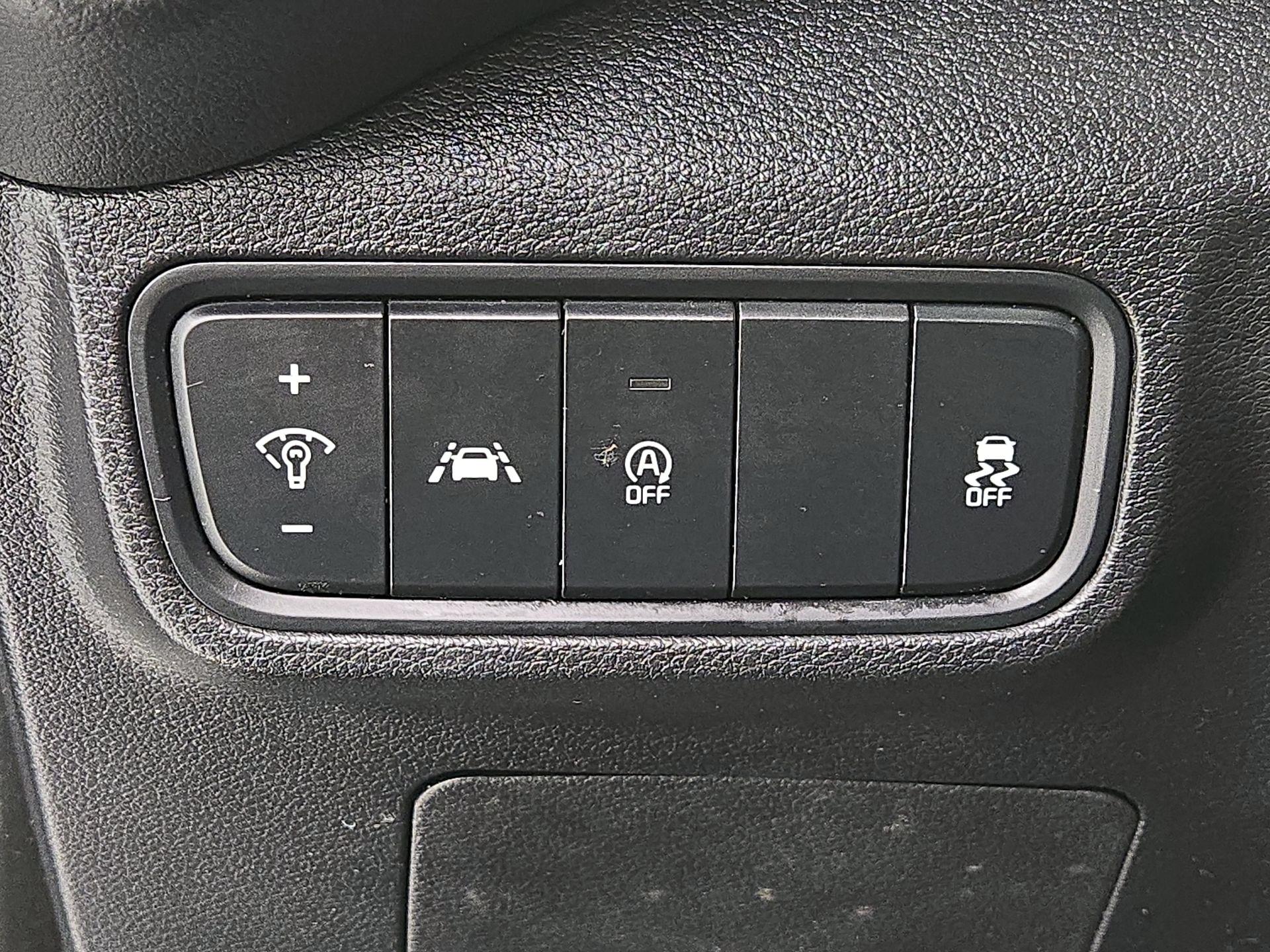 Thumbnail: 2020 Kia Soul - 13