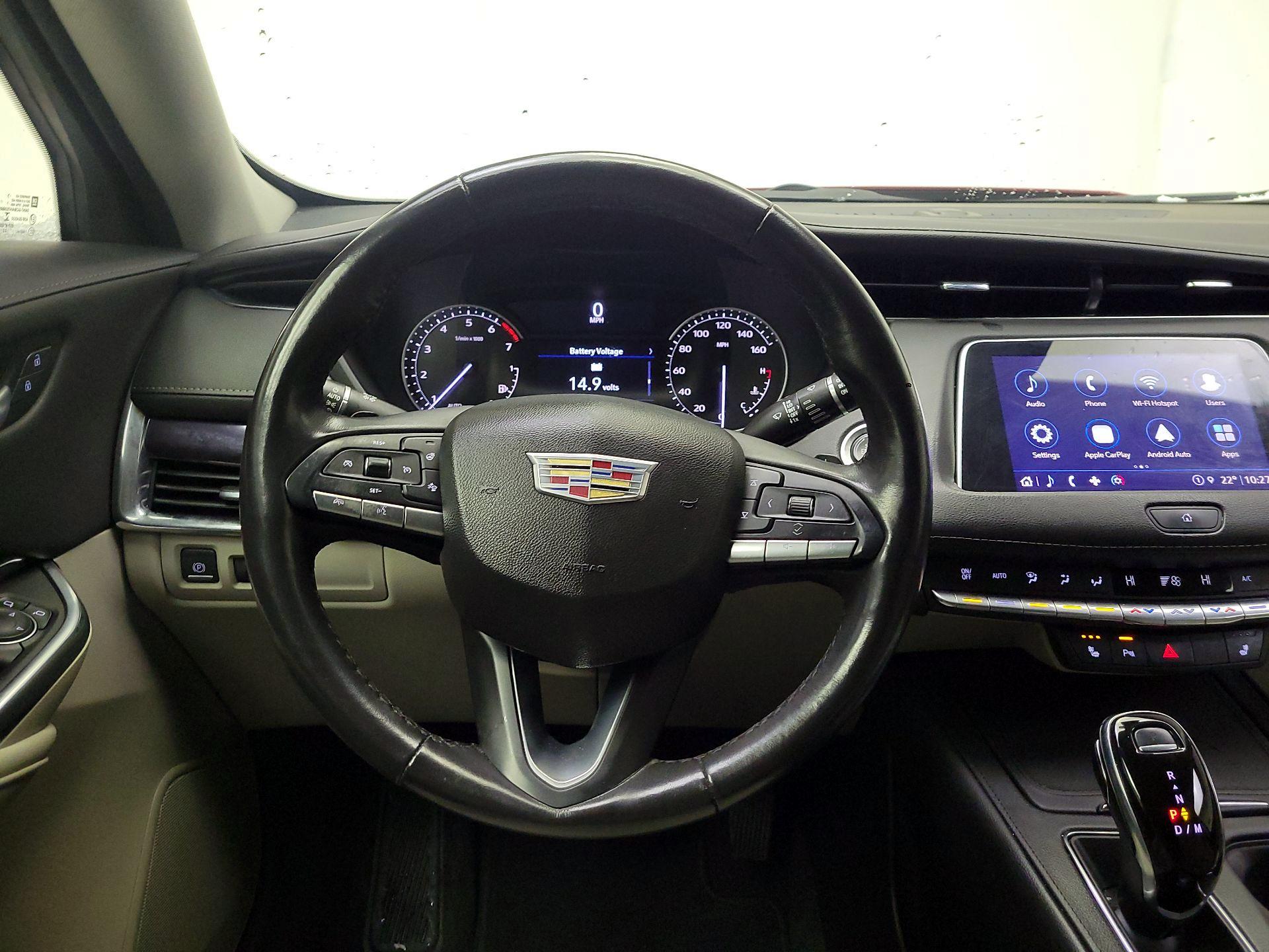 Thumbnail: 2023 Cadillac XT4 - 10