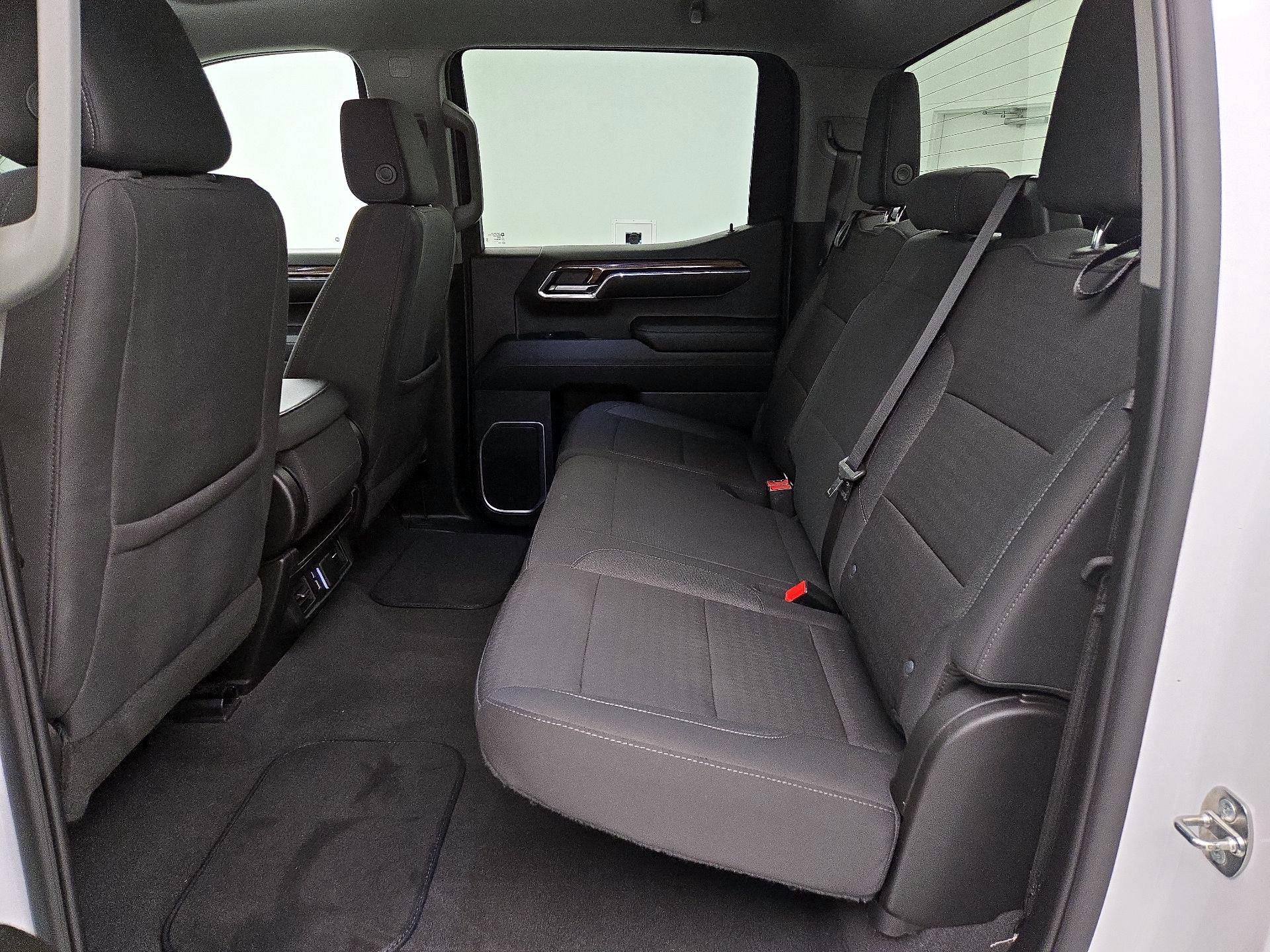 Thumbnail: 2024 Chevrolet Silverado 1500 - 20