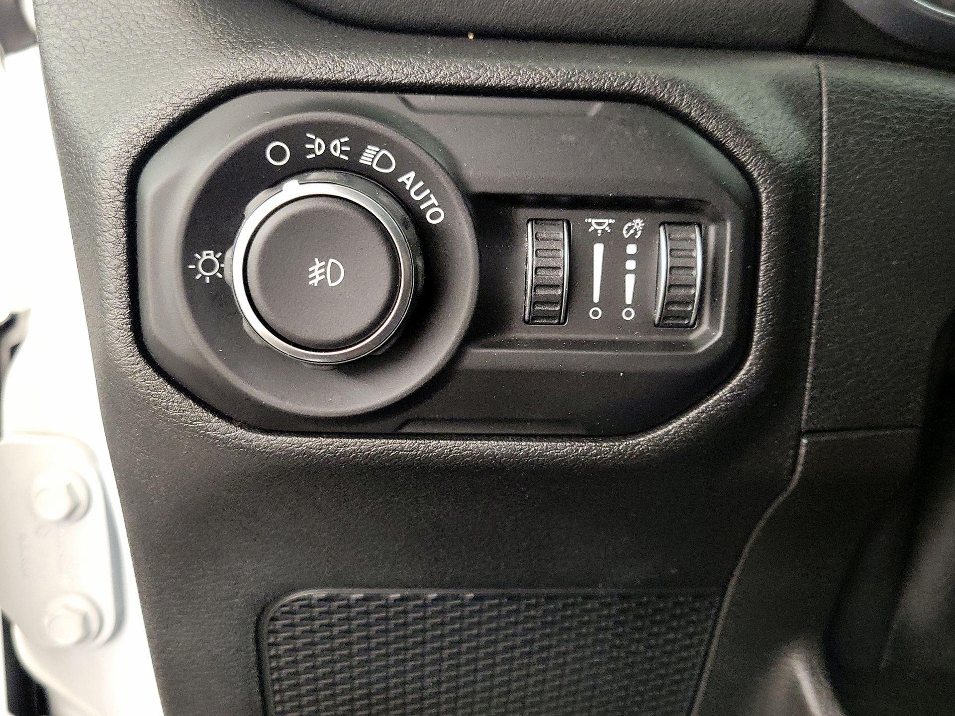 Thumbnail: 2021 Jeep Wrangler - 13