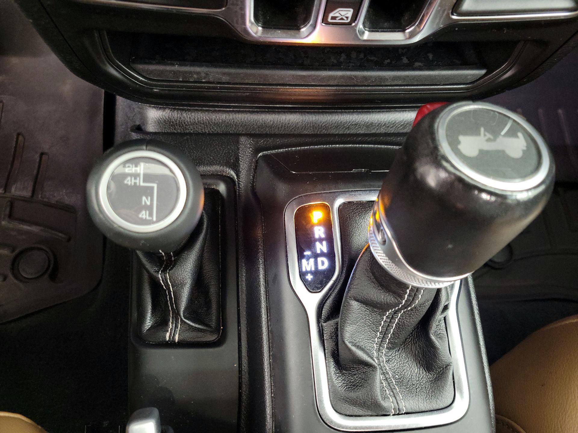 Thumbnail: 2021 Jeep Wrangler - 18