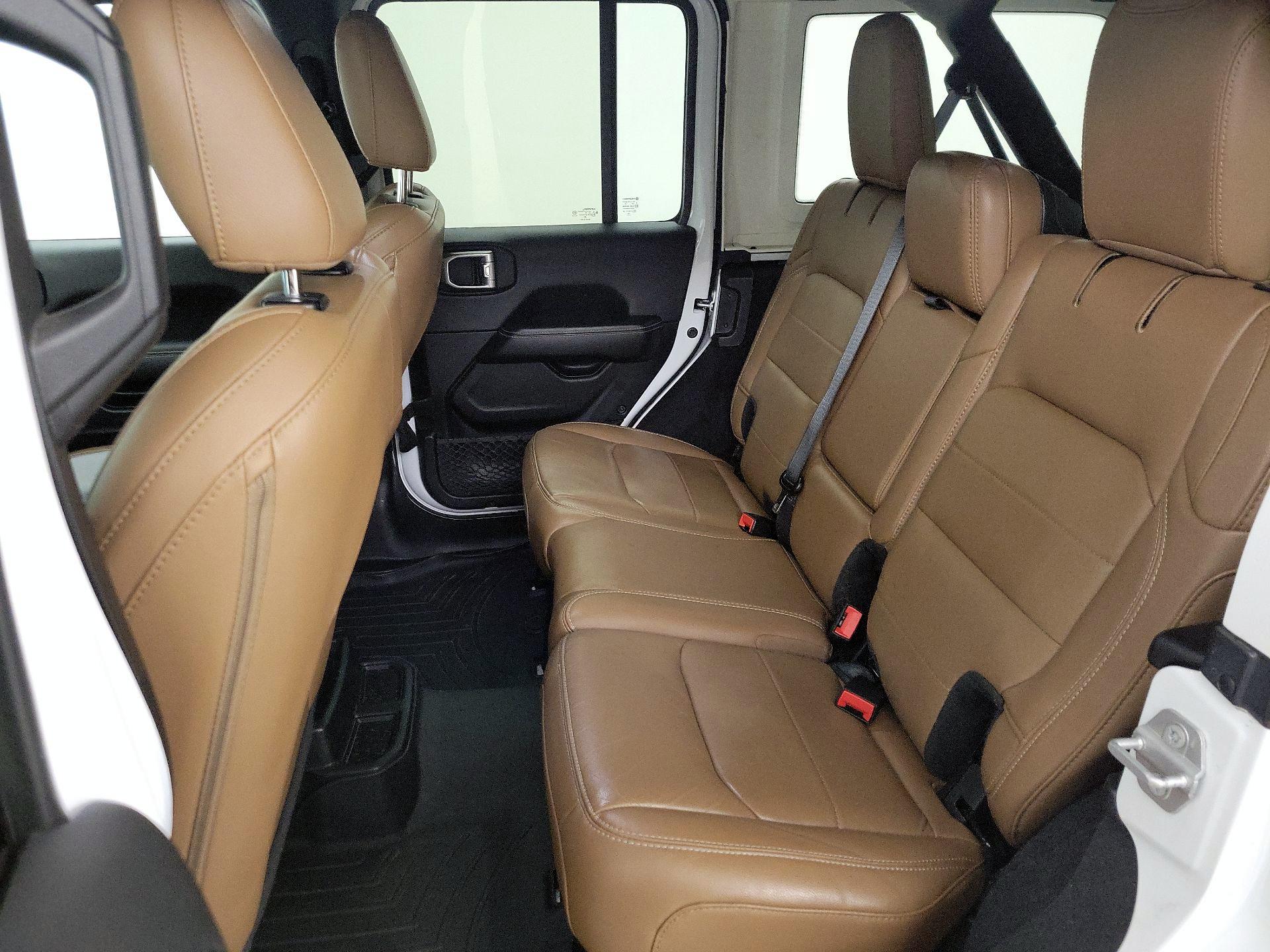 Thumbnail: 2021 Jeep Wrangler - 20