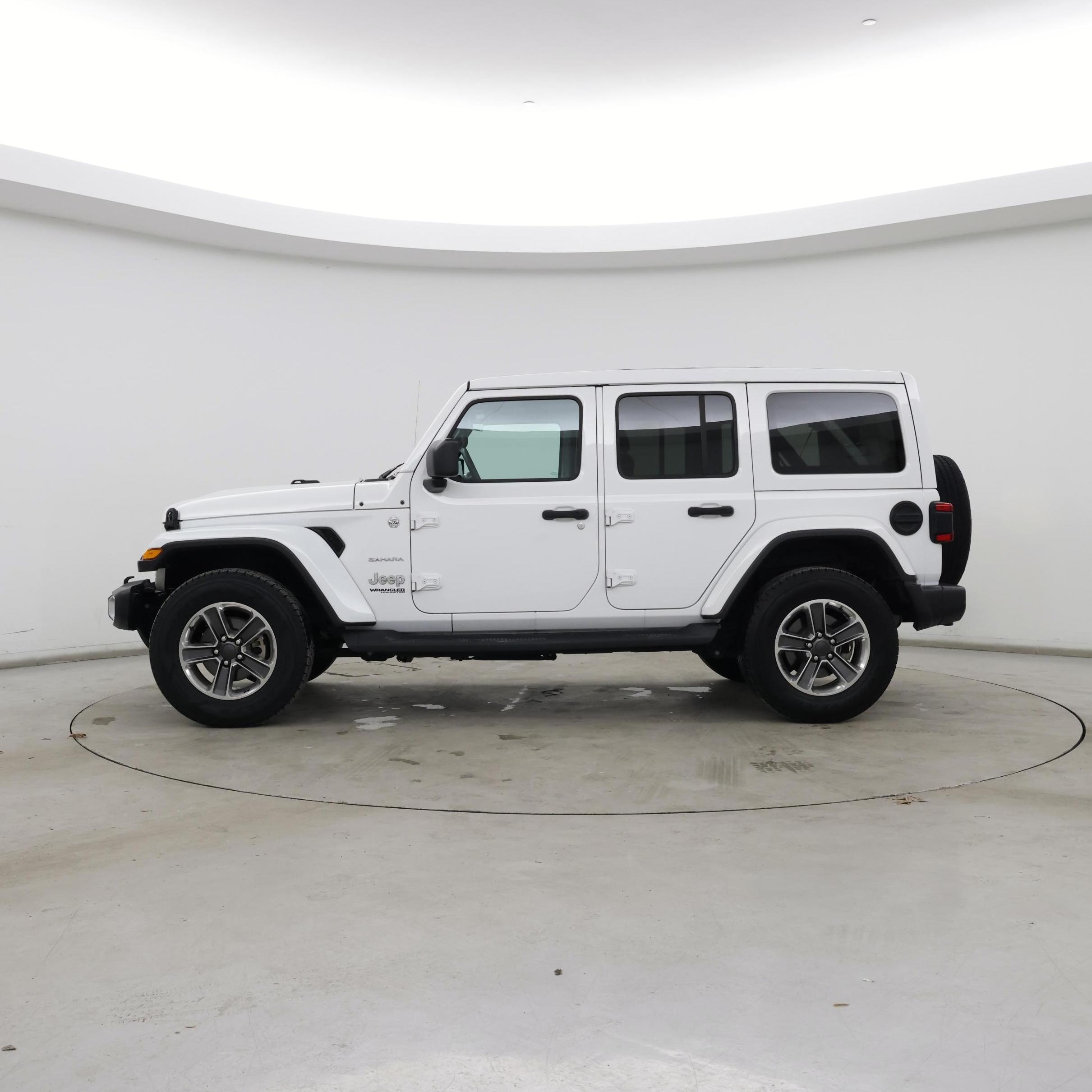 Thumbnail: 2021 Jeep Wrangler - 3