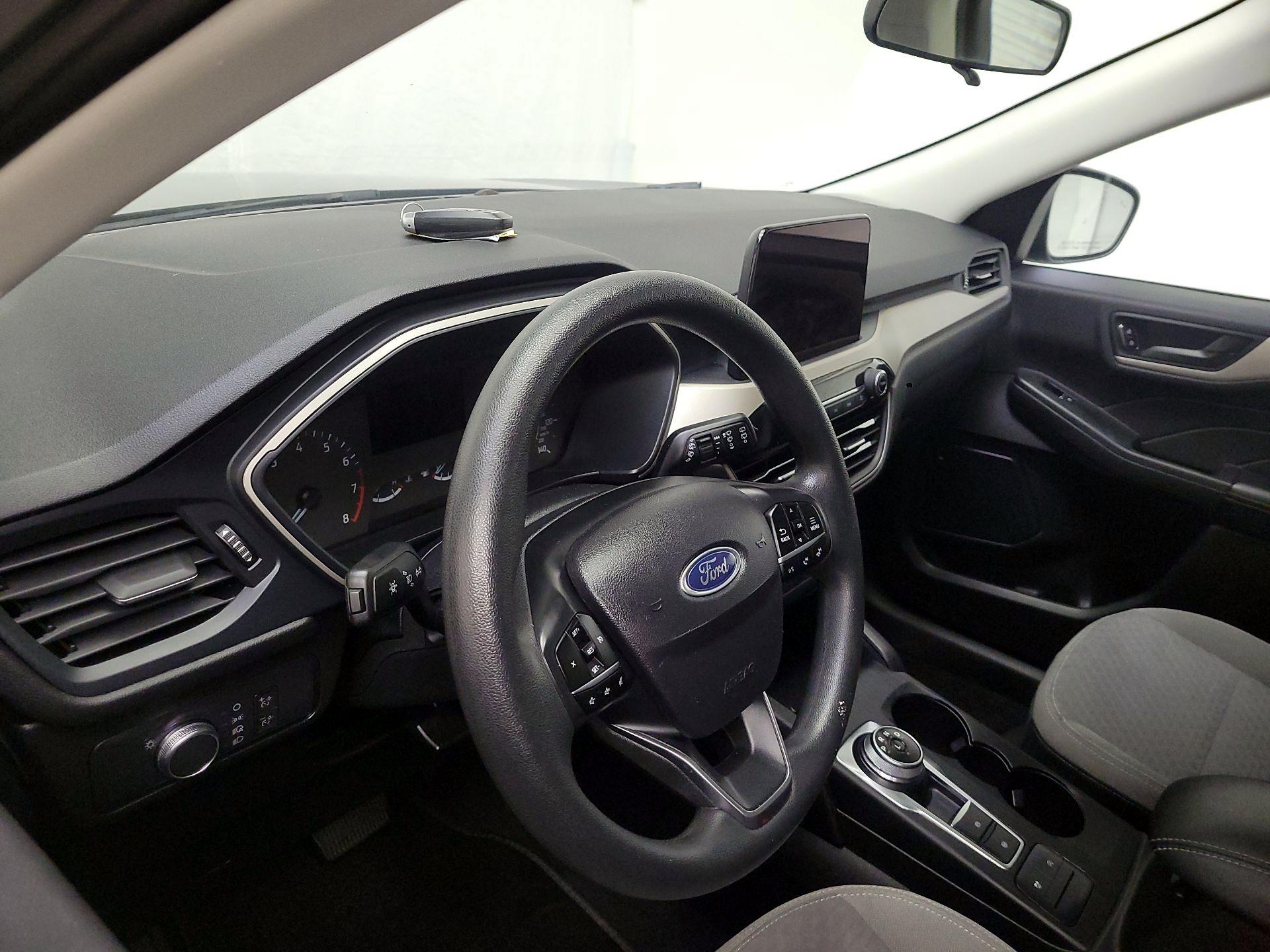 Thumbnail: 2022 Ford Escape - 9