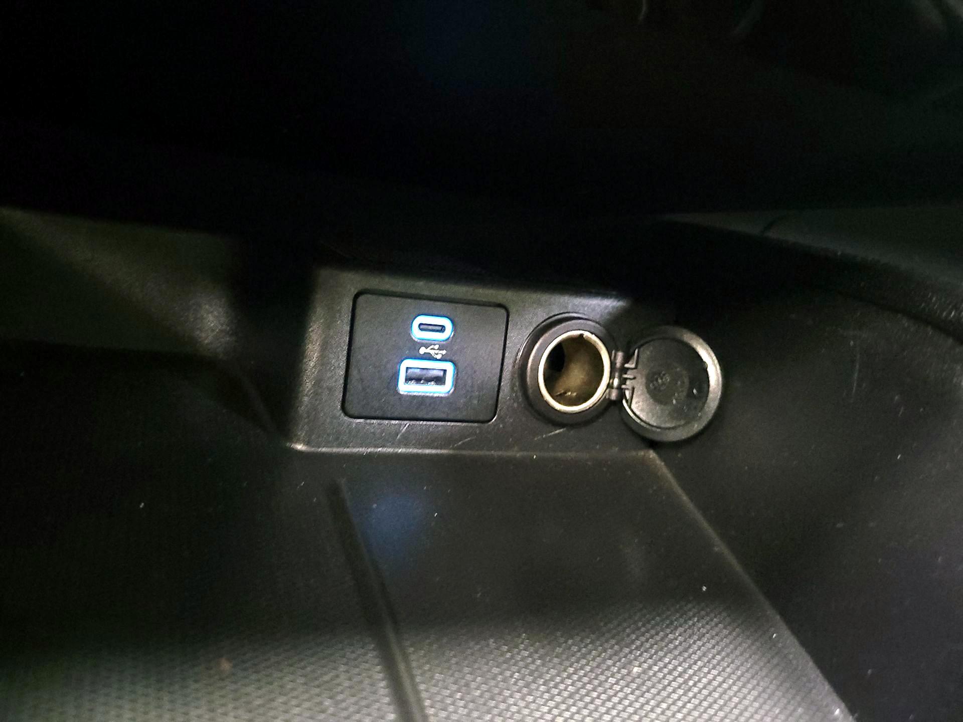 Thumbnail: 2022 Ford Escape - 18