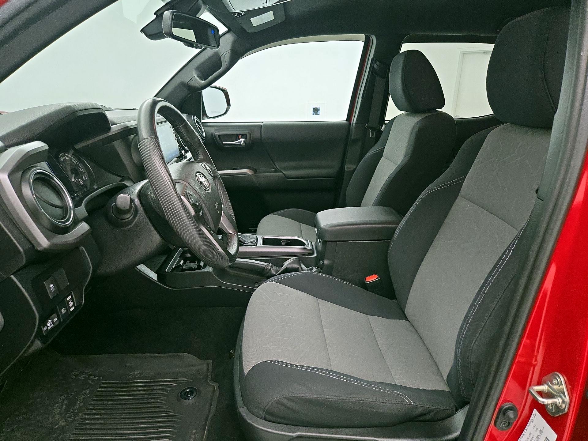 Thumbnail: 2021 Toyota Tacoma - 11