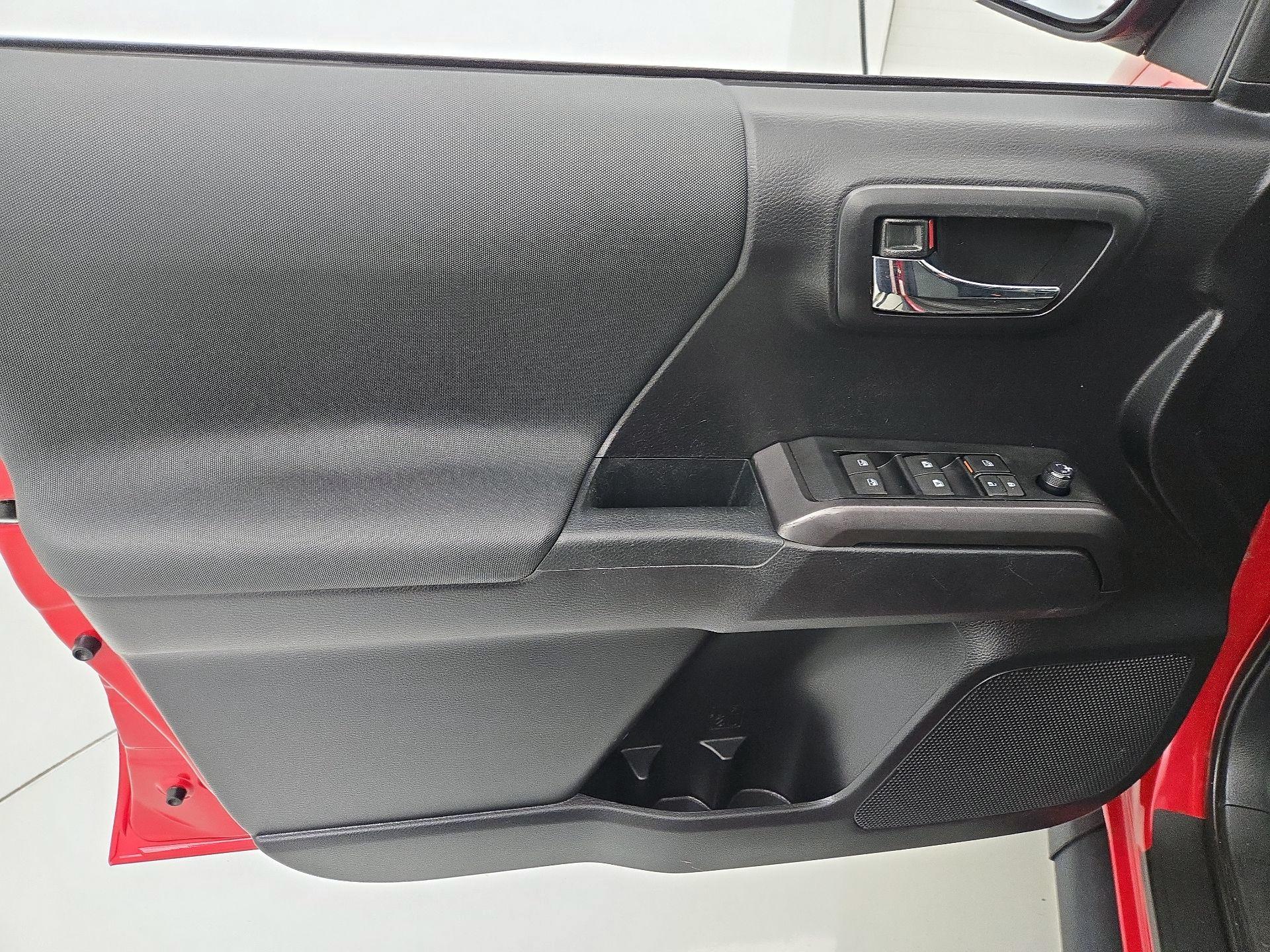 Thumbnail: 2021 Toyota Tacoma - 12