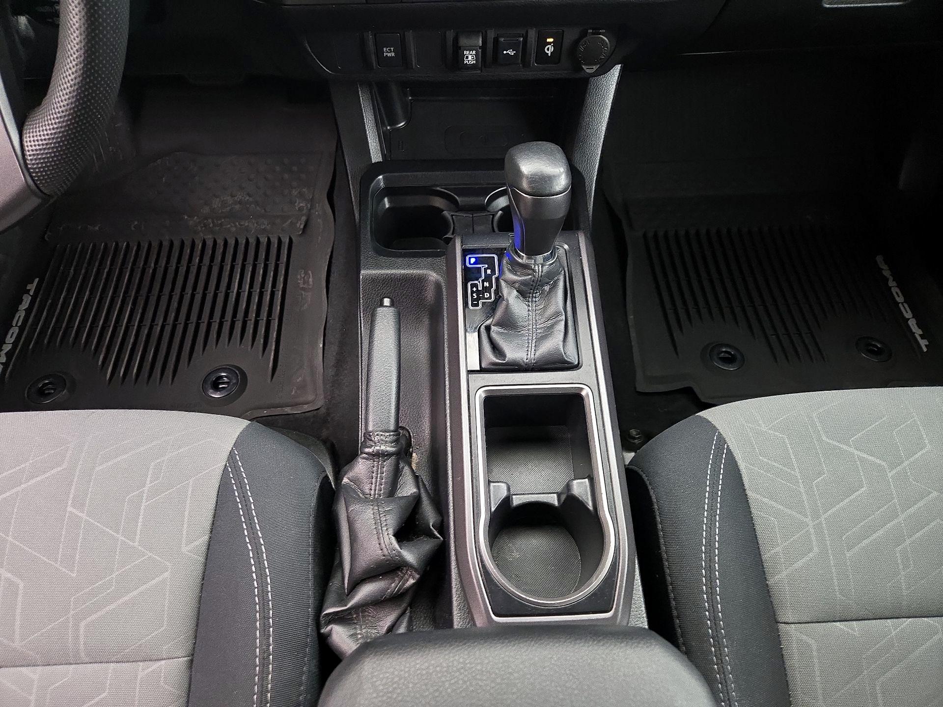 Thumbnail: 2021 Toyota Tacoma - 17