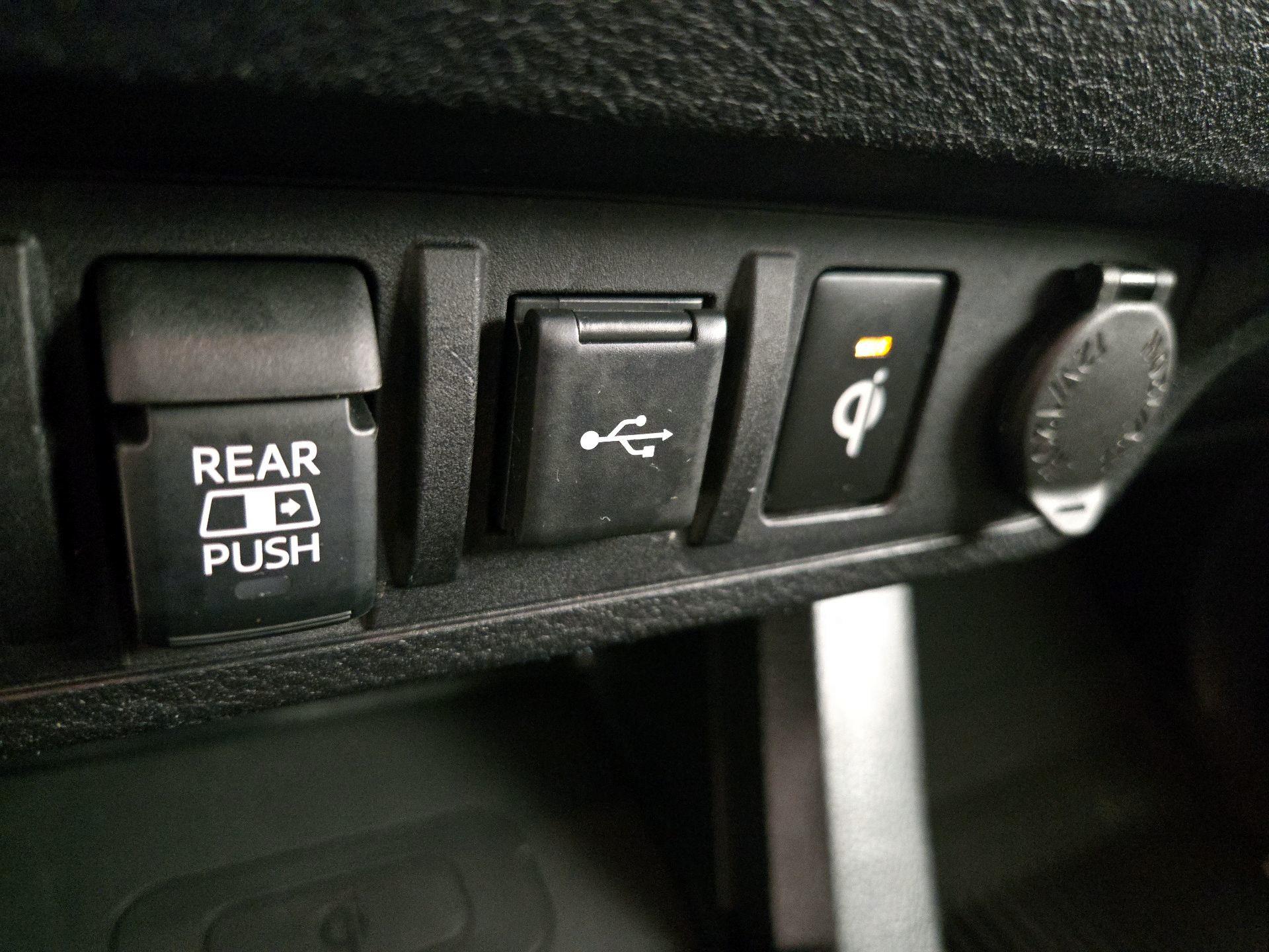 Thumbnail: 2021 Toyota Tacoma - 18