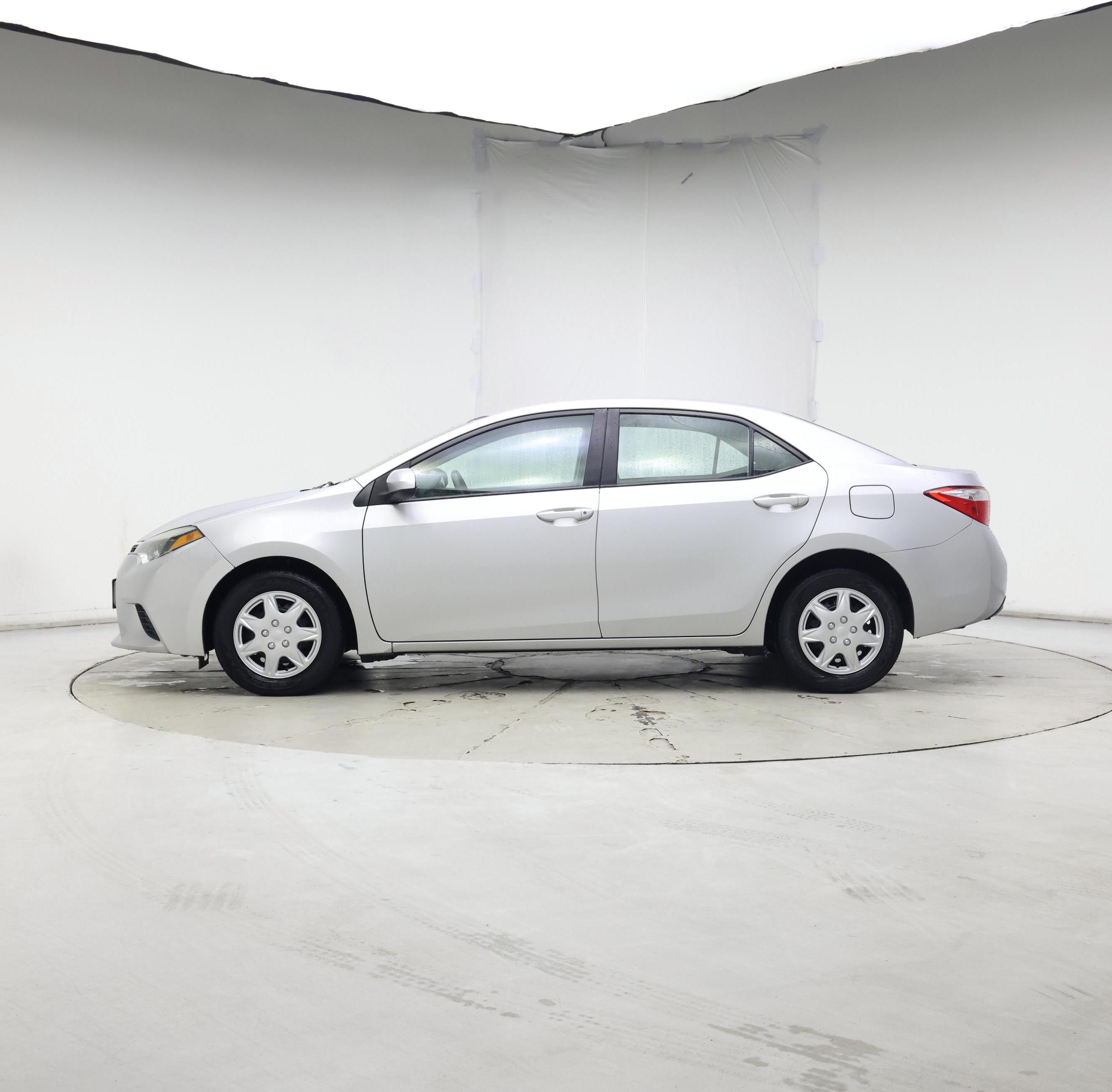 Thumbnail: 2014 Toyota Corolla - 3