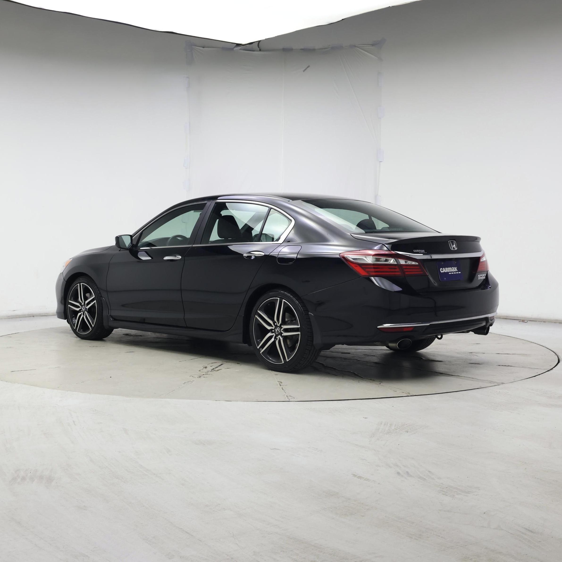 Thumbnail: 2017 Honda Accord - 2