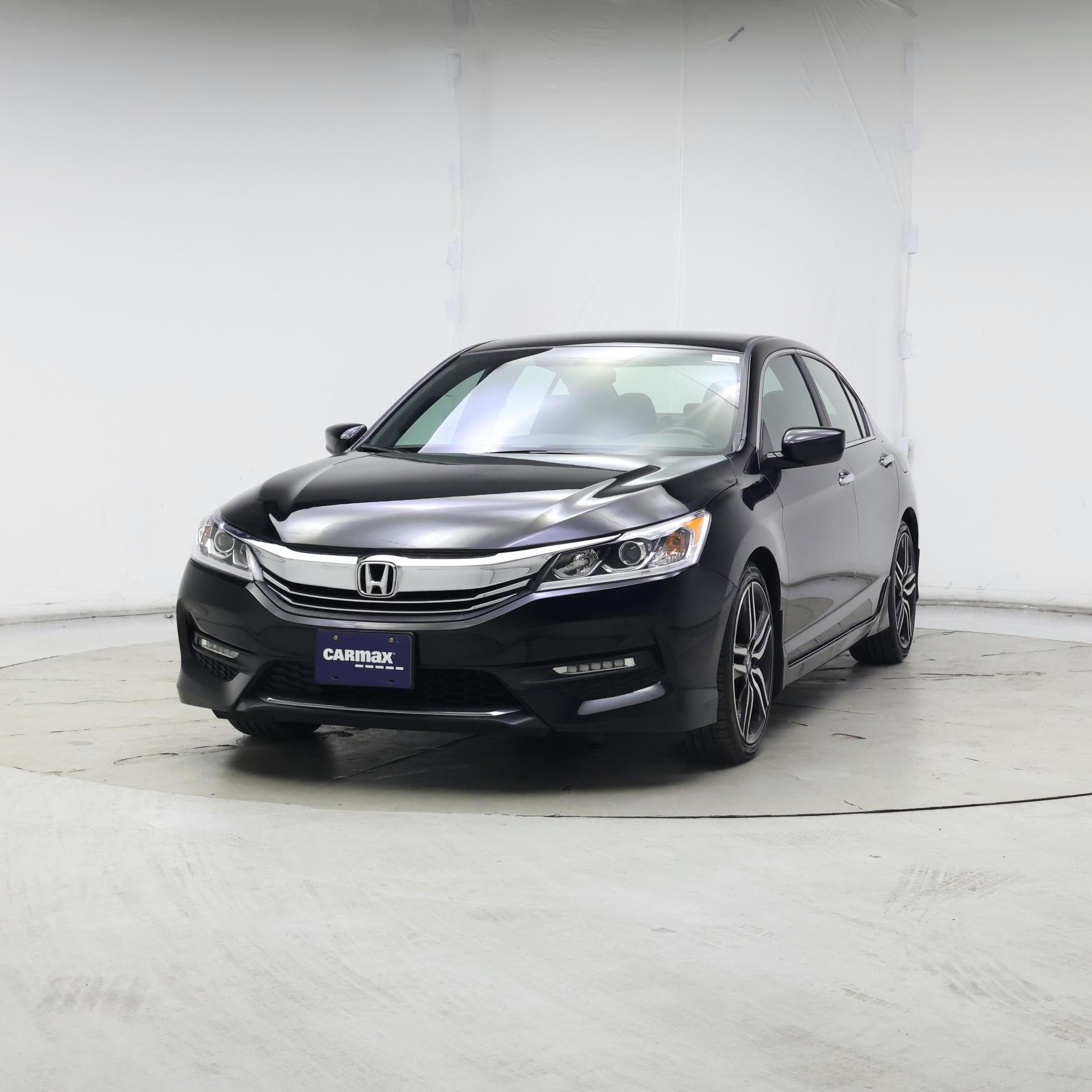 Thumbnail: 2017 Honda Accord - 4