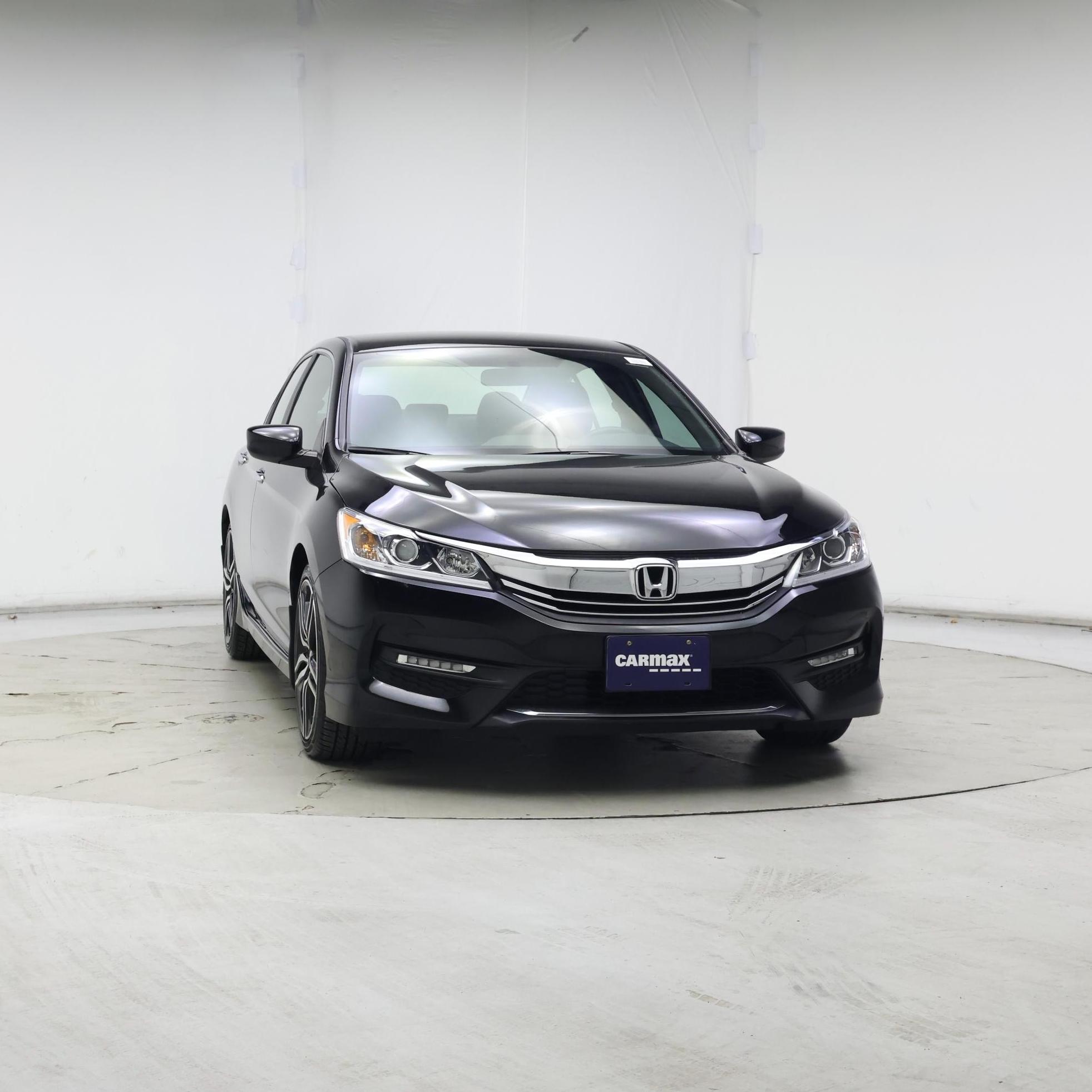 Thumbnail: 2017 Honda Accord - 5