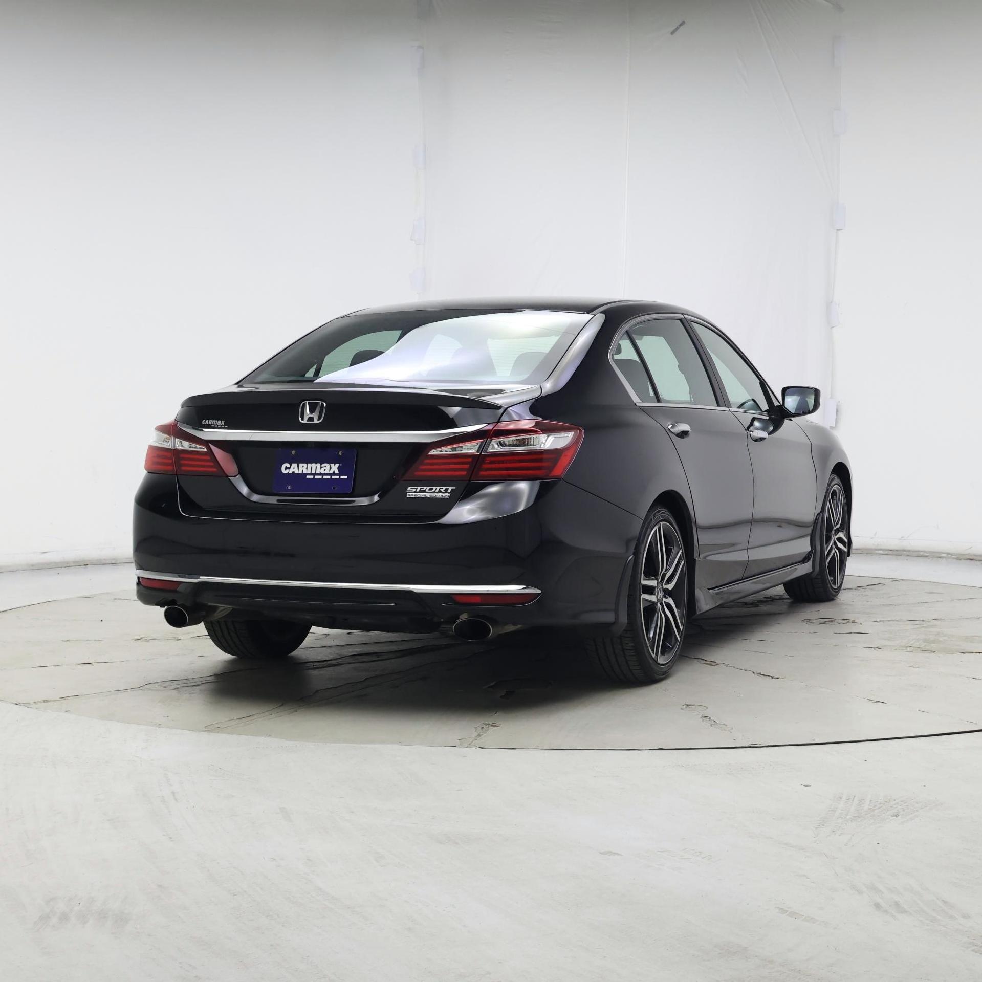 Thumbnail: 2017 Honda Accord - 8