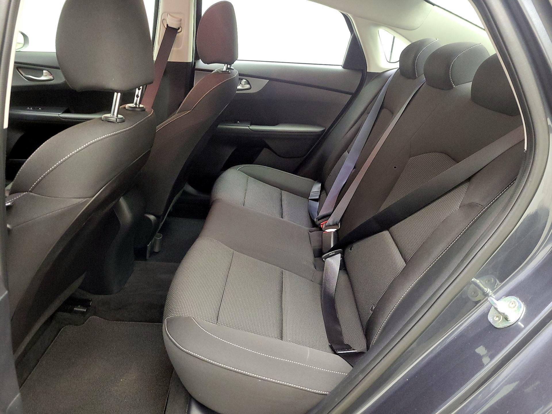 Thumbnail: 2020 Kia Forte - 19