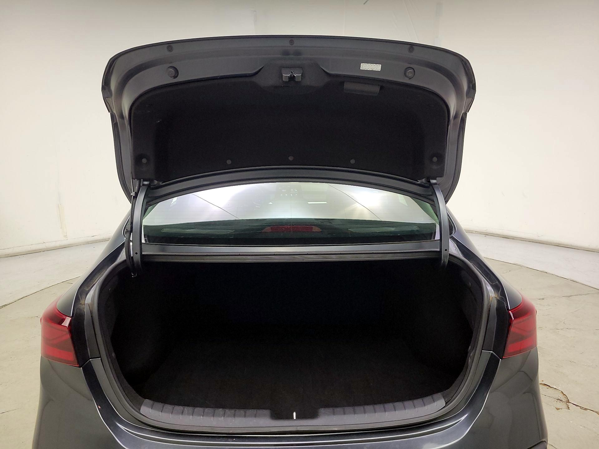 Thumbnail: 2020 Kia Forte - 20