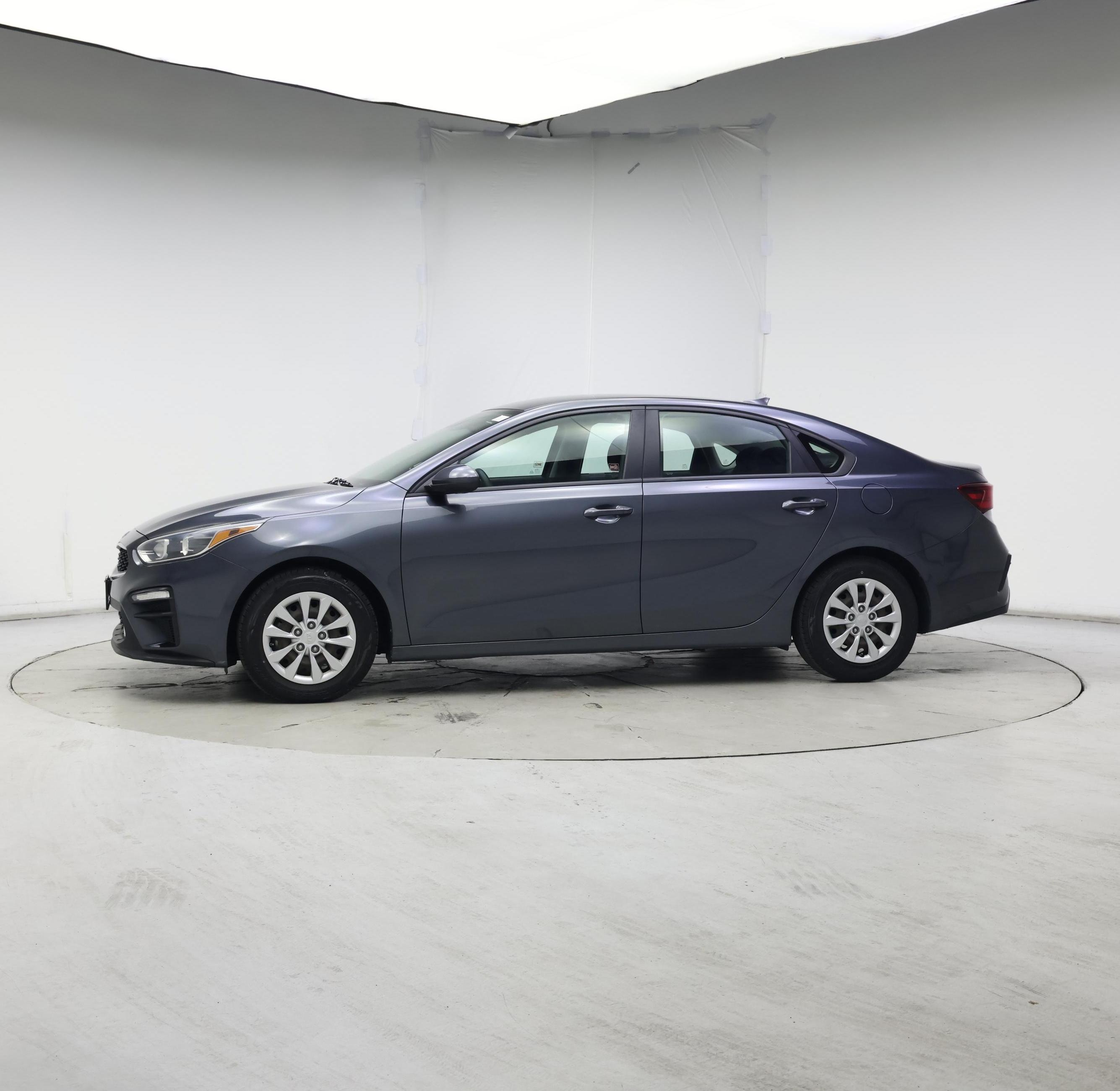 Thumbnail: 2020 Kia Forte - 3