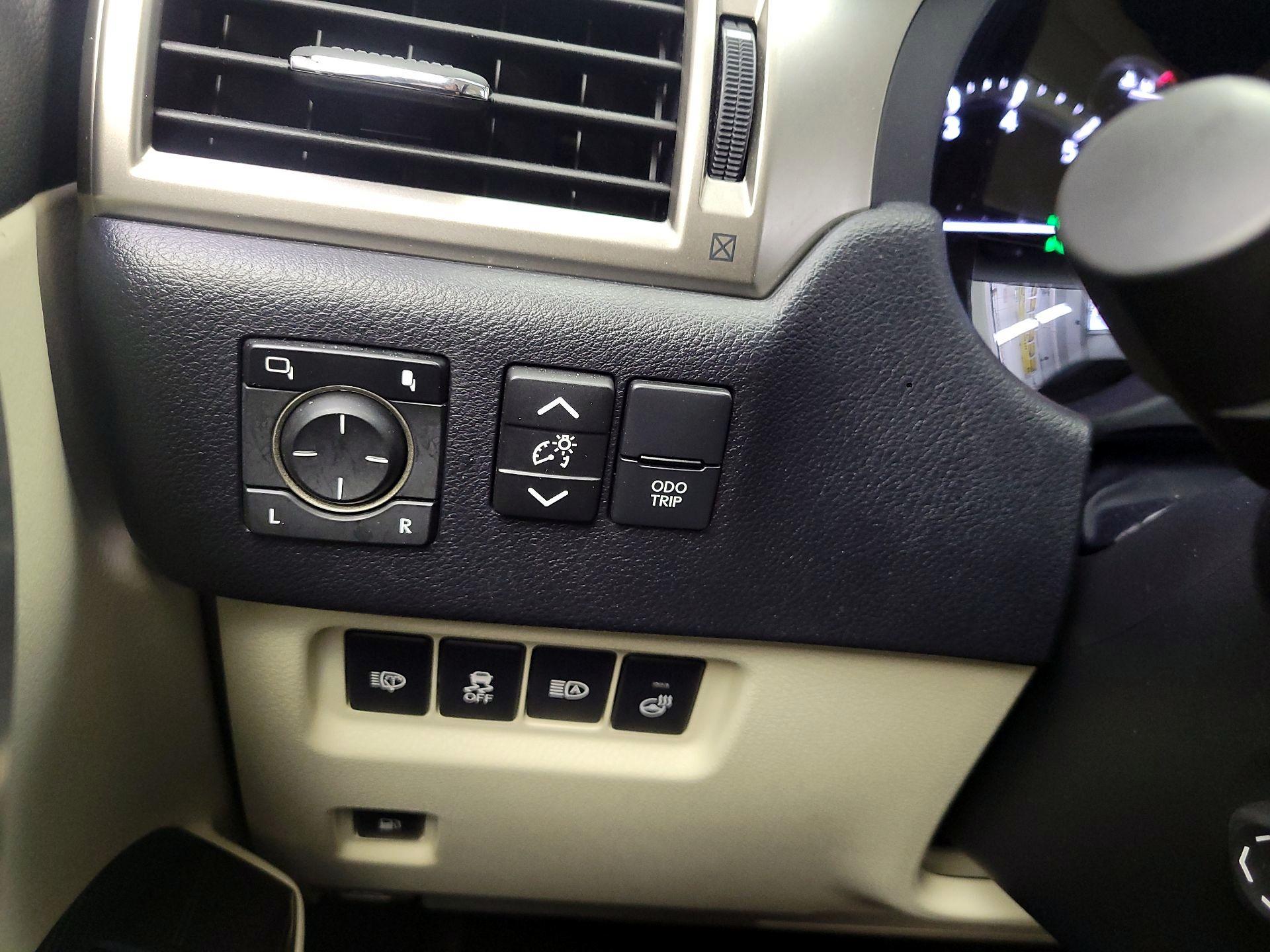 Thumbnail: 2021 Lexus GX - 13