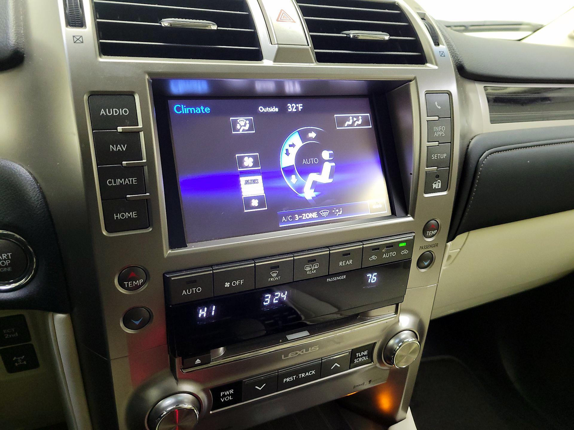 Thumbnail: 2021 Lexus GX - 17