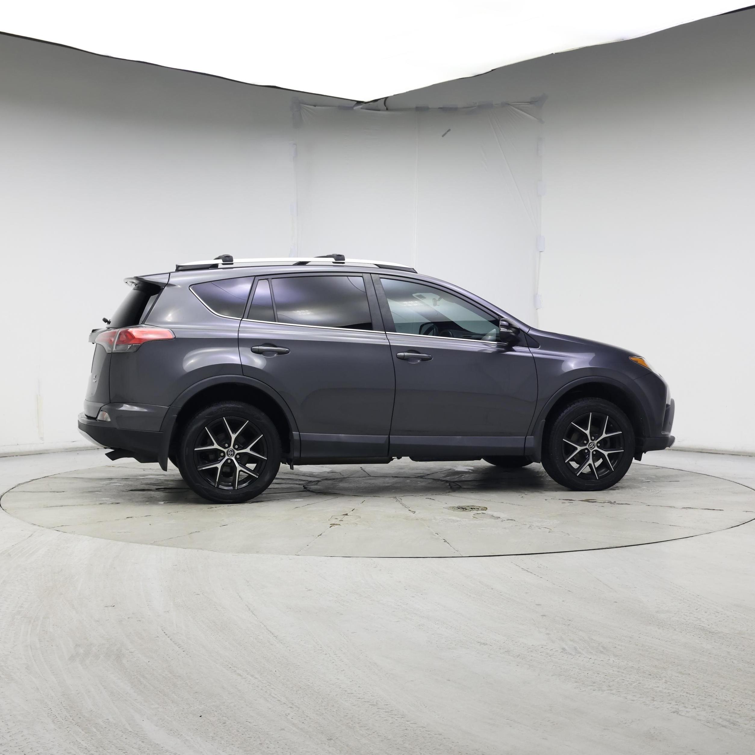 Thumbnail: 2016 Toyota RAV4 - 7